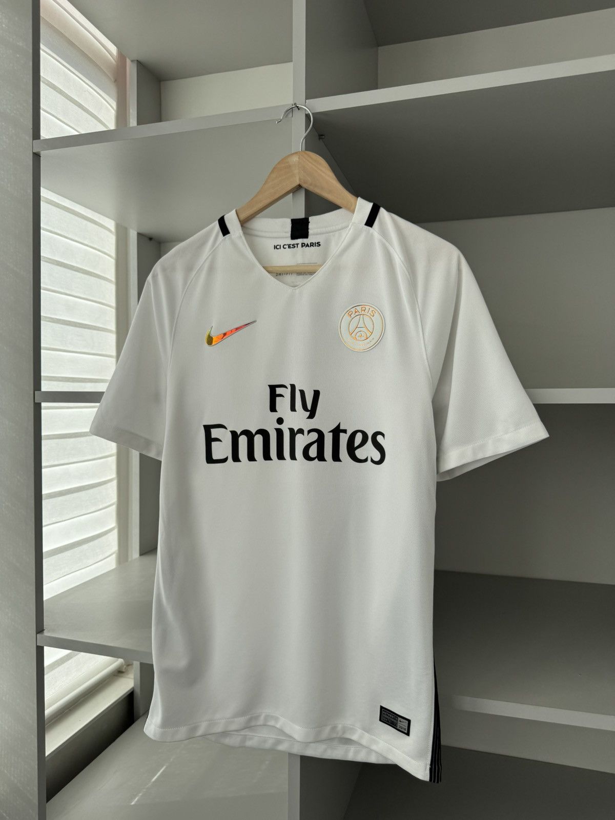 Designer × Nike Nike PSG Paris Saint Garmin 2016 2017 Third Jersey Size US S / EU 44-46 / 1 - 4 Thumbnail