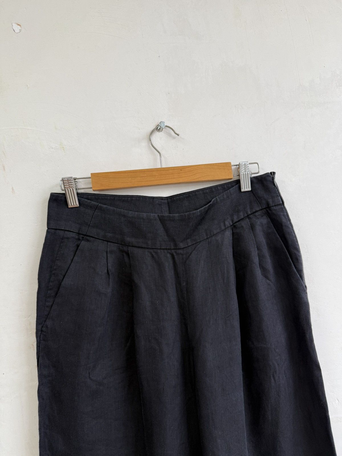 Dries Van Noten Dries Van Noten Women’s Linen Culottes Pants Navy size 38 Size 26" / US 2 / IT 38 - 7 Thumbnail