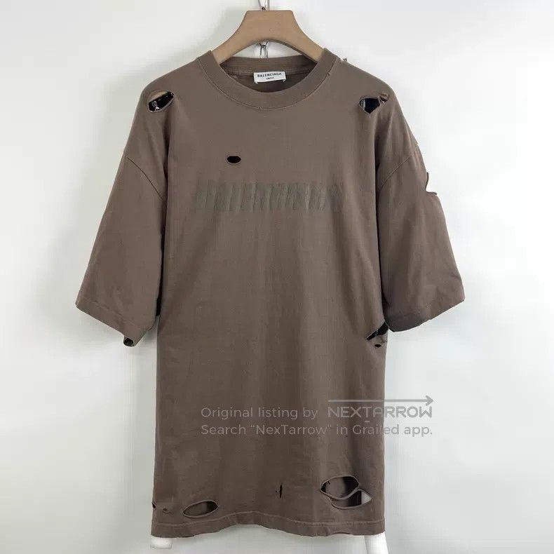 Balenciaga Balenciaga Large Hole Logo Lettering Print Round Neck T-Sh Size US XS / EU 42 / 0 - 1 Thumbnail