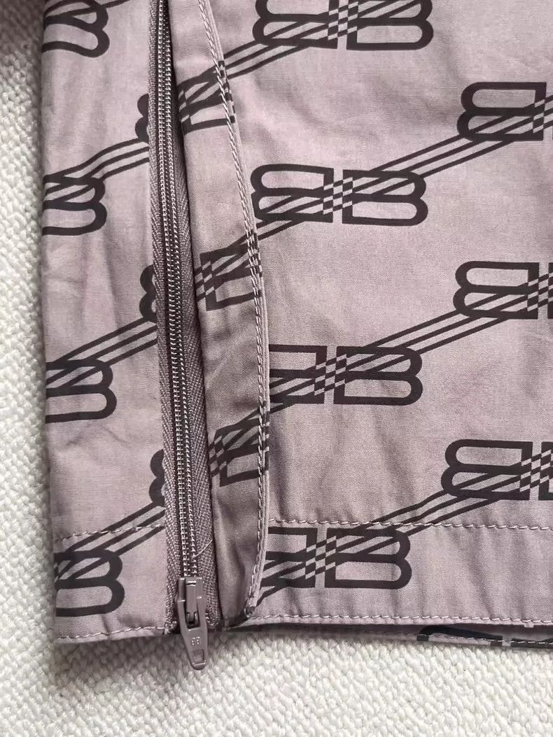Other Balenciaga size XS Full monogram Logo printed straight-leg Size US 27 - 3 Thumbnail
