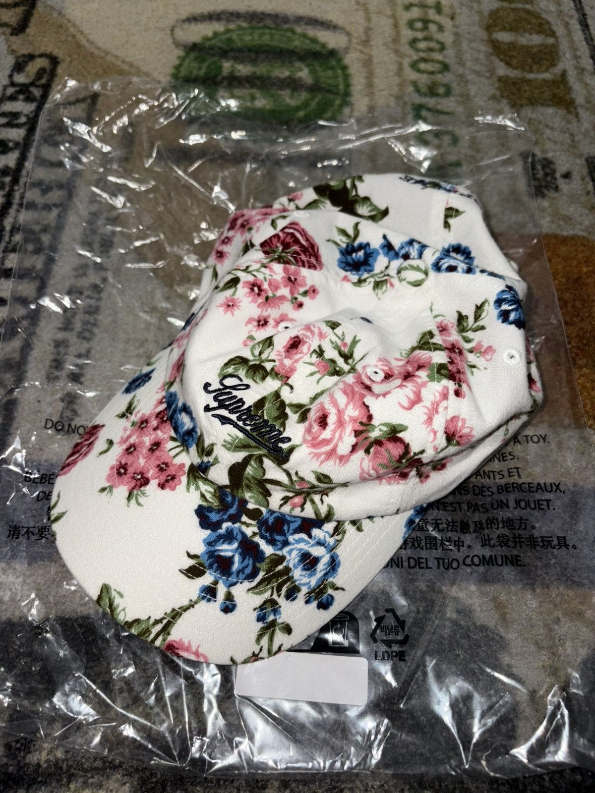 Supreme Supreme Floral Flannel 6-Panel Hat Size ONE SIZE - 1 Thumbnail