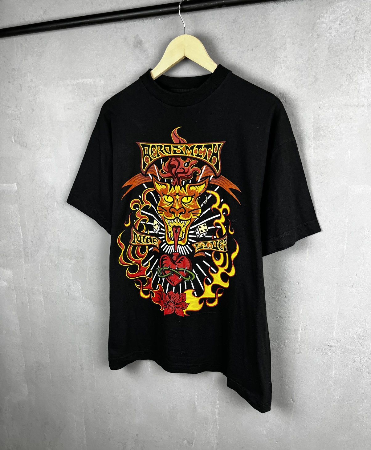 Band Tees Vintage 1997 Aerosmith Nine Lives World Concert Tour Size US L / EU 52-54 / 3 - 1 Thumbnail