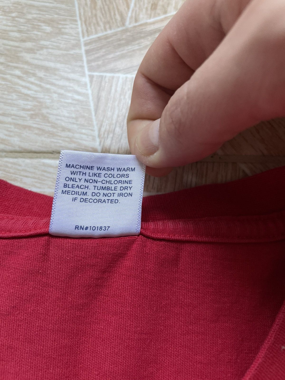 Supreme Y2K Very Rare Supreme SS06 Medusa Big Multi Logo Red Tee Size US L / EU 52-54 / 3 - 6 Thumbnail