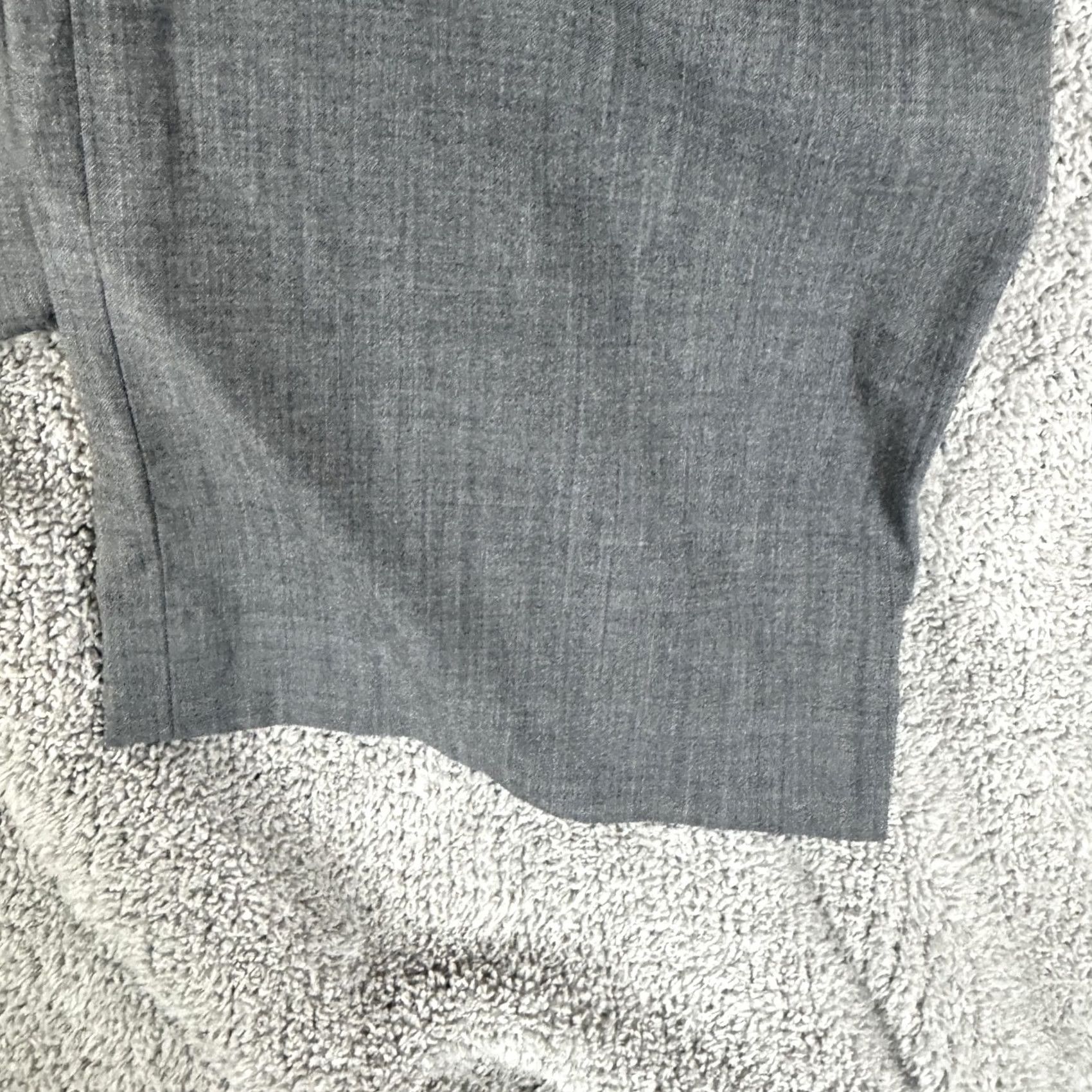 Banana Republic VINTAGE? No. Banana Republic Jackson Dress Pants Mens 33x34 Gray Wool Stretch Classic Fit Dress Pants Mens 33x34 Gray Wool Stretch Classic Fit Pants Size US 33 - 6 Thumbnail