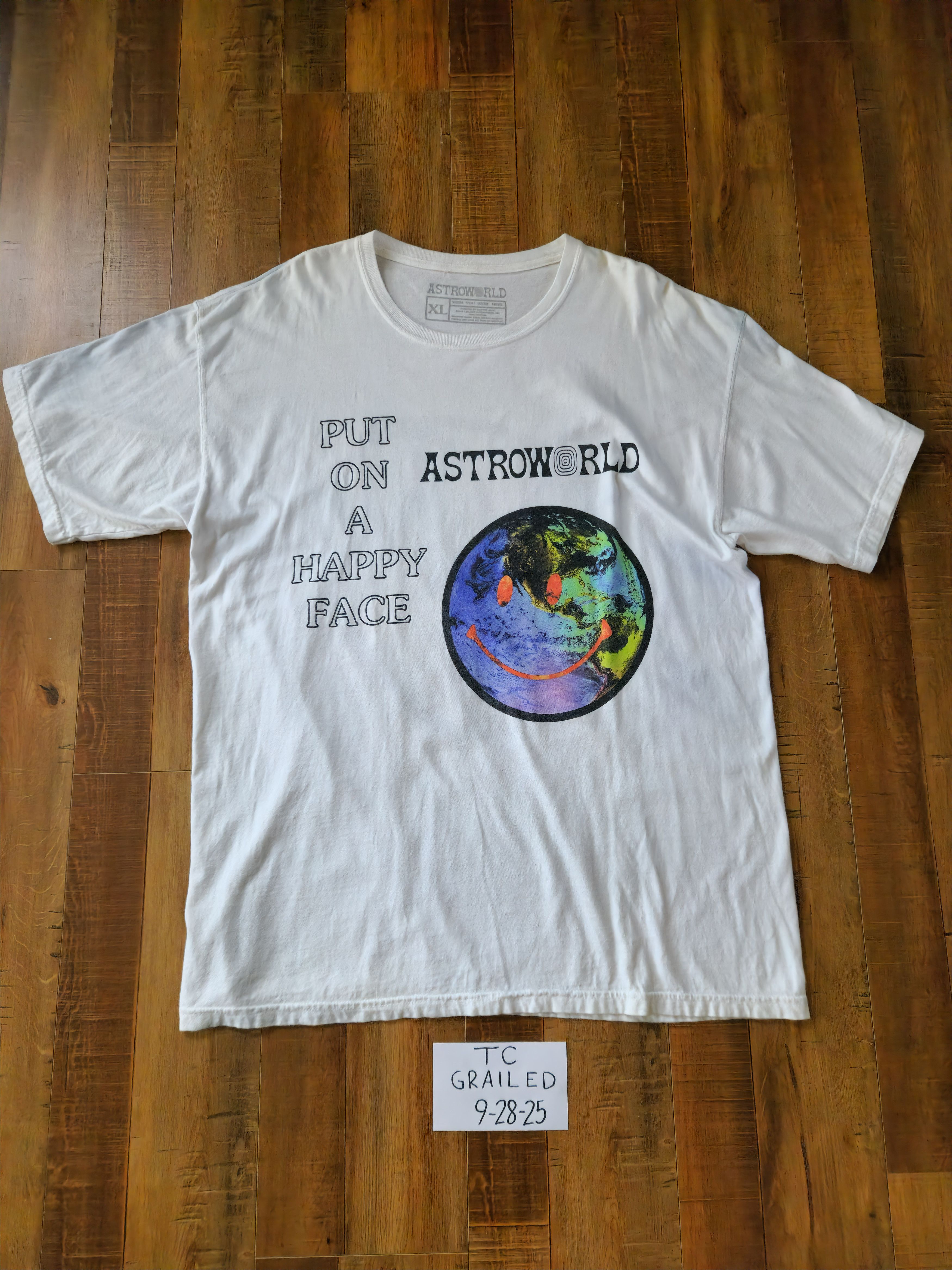 Travis Scott Astroworld Put On A Happy Face Tee Size US XL / EU 56 / 4 - 1 Thumbnail