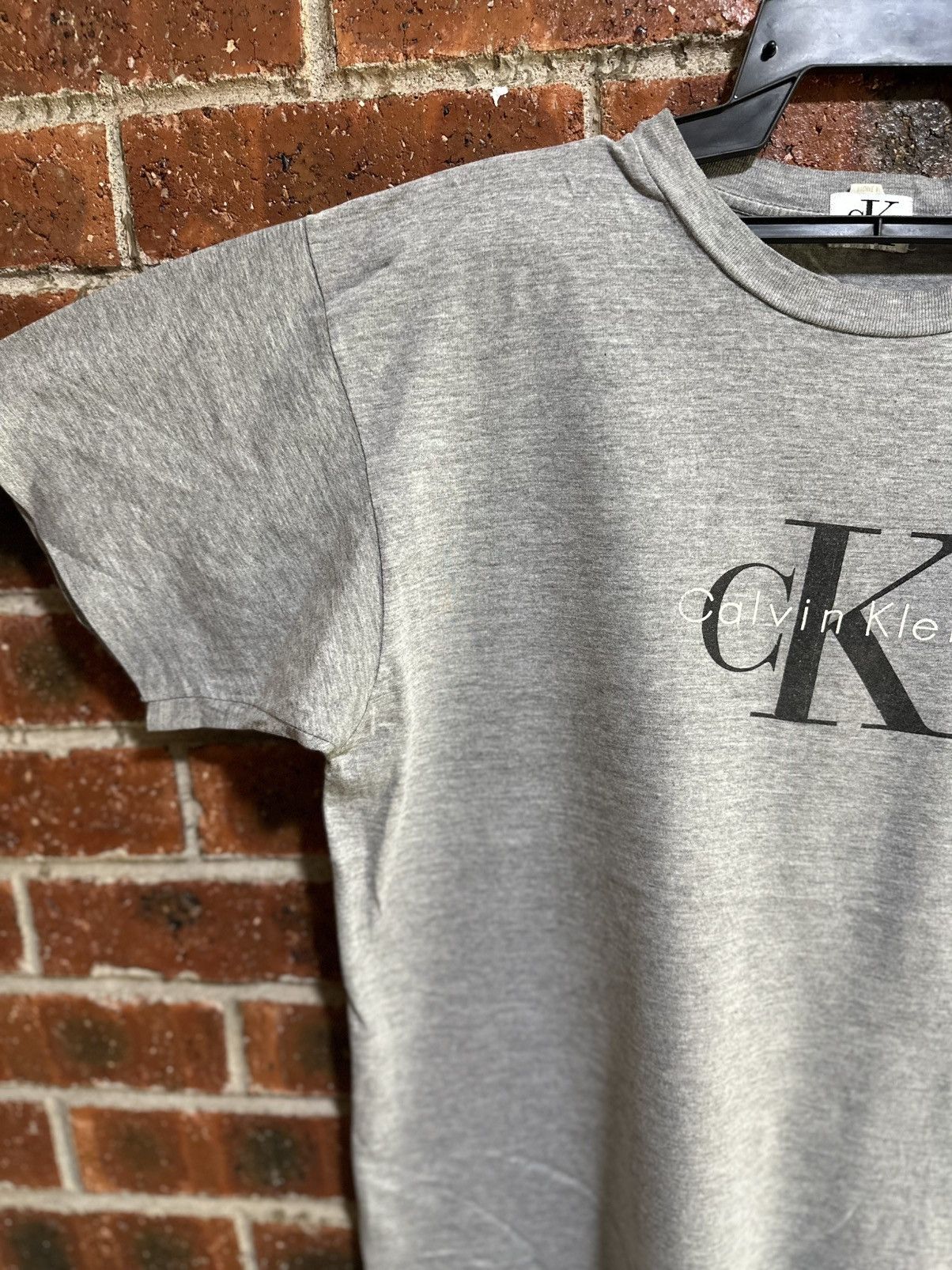 Calvin Klein Vintage Calvin Klein Faded Tee Size US L / EU 52-54 / 3 - 3 Thumbnail
