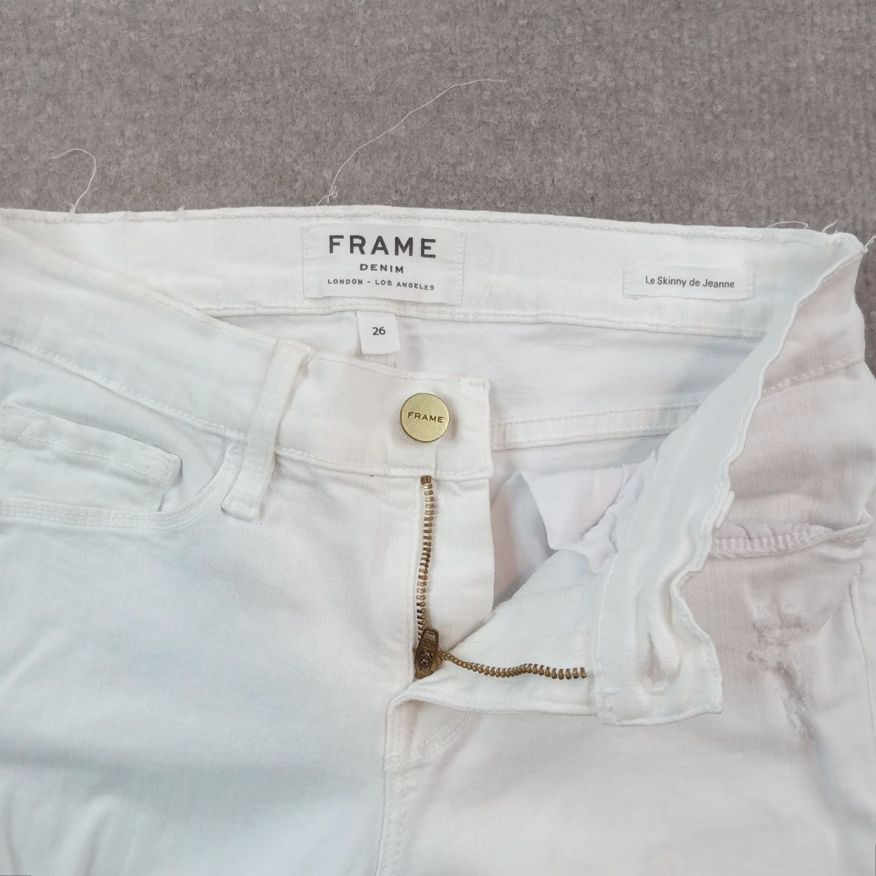 Frame FRAME Women's White Le Skinny de Jeanne Distressed Stretch Skinny Jeans Size 26 Size 26" / US 2 / IT 38 - 6 Thumbnail