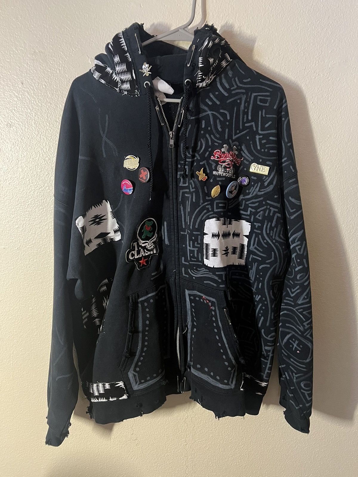 Hysteric Glamour × Japanese Brand Custom Reconstructed Vintage Zip Up Sweatshirt Size US L / EU 52-54 / 3 - 1 Thumbnail