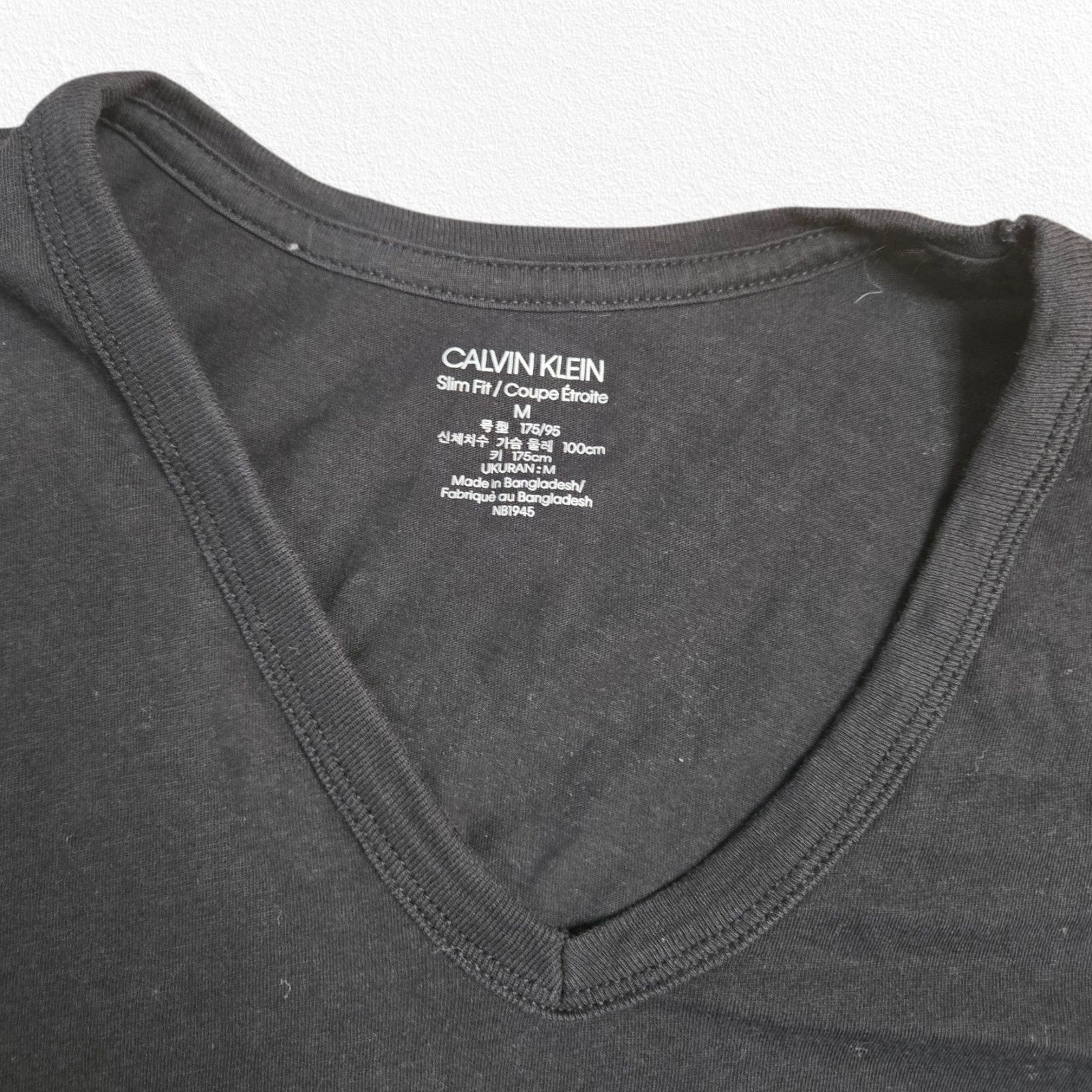 Calvin Klein Calvin Klein Black Basic T-Shirt Slim Fit Size Medium Size M / US 6-8 / IT 42-44 - 2 Thumbnail
