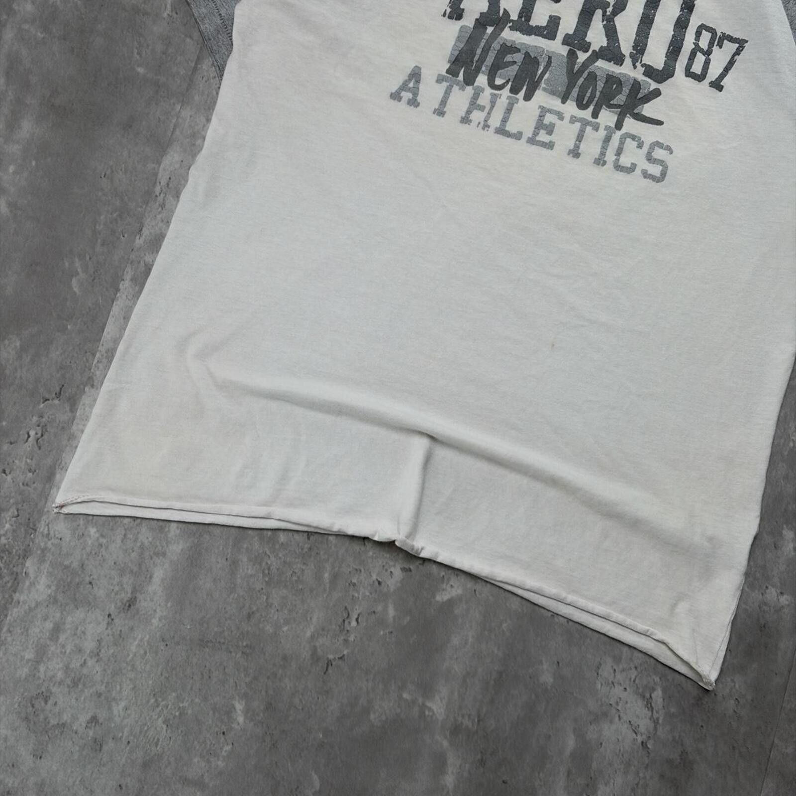Aeropostale Y2K White Aeropostale Grunge Skater Gothic T-Shirt Size US XL / EU 56 / 4 - 5 Thumbnail