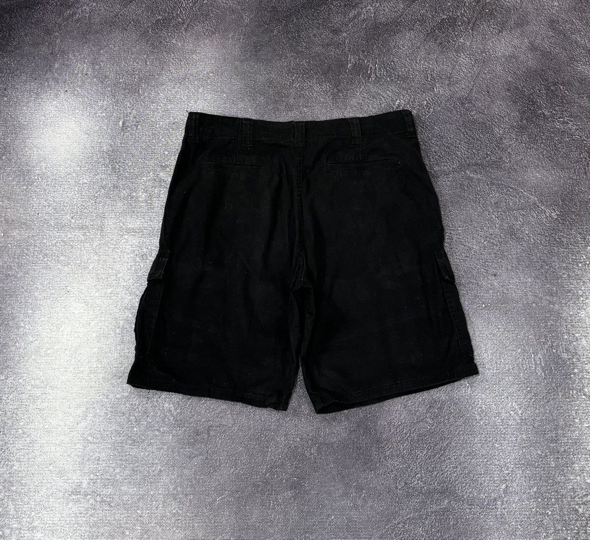 Wrangler Vintage Wrangler Y2K Utility Black USA Hype Cargo Shorts Size US 36 / EU 52 - 2 Thumbnail
