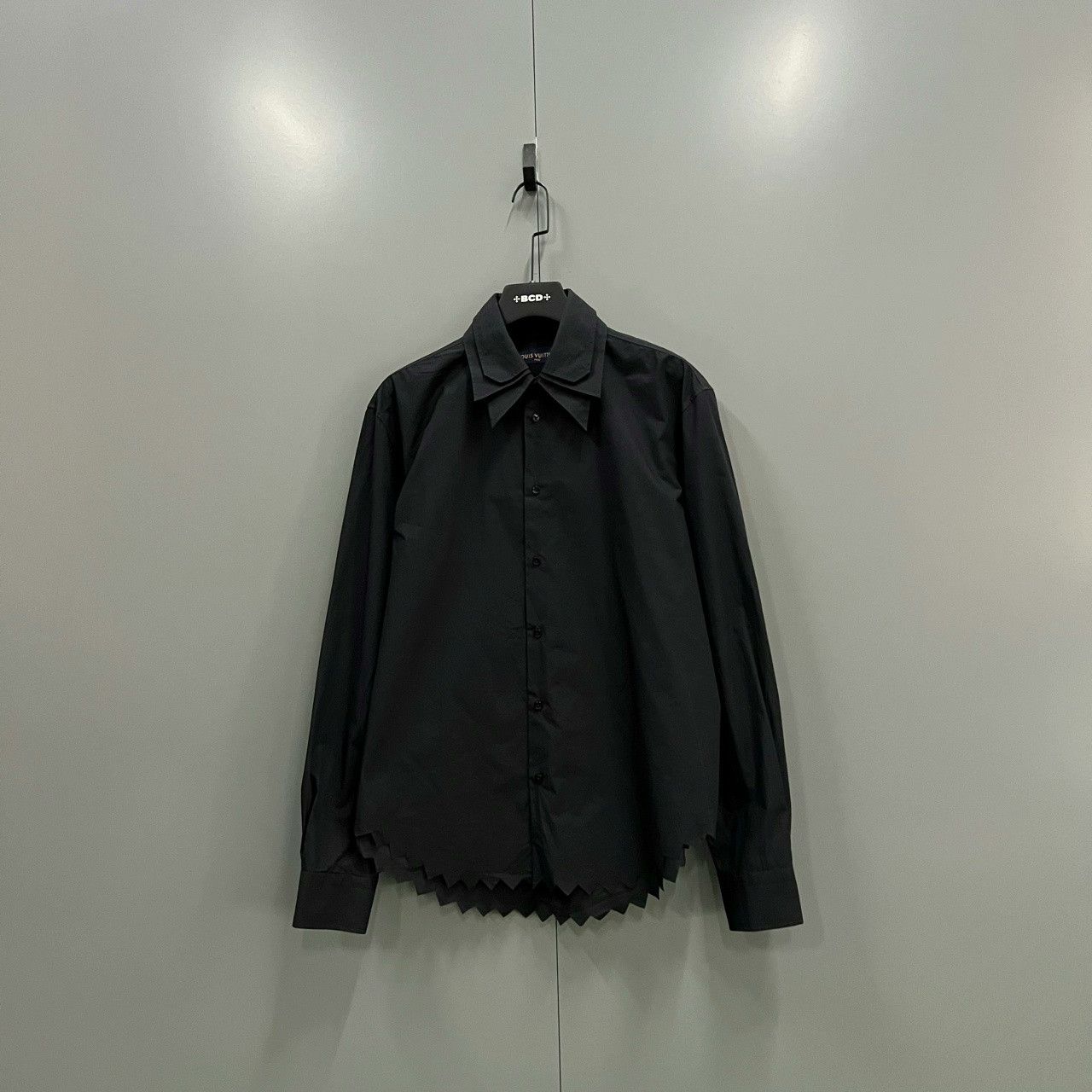 Louis Vuitton Louis Vuitton Black Multi-Layer Lapel Shirt Size US S / EU 44-46 / 1 - 1 Thumbnail