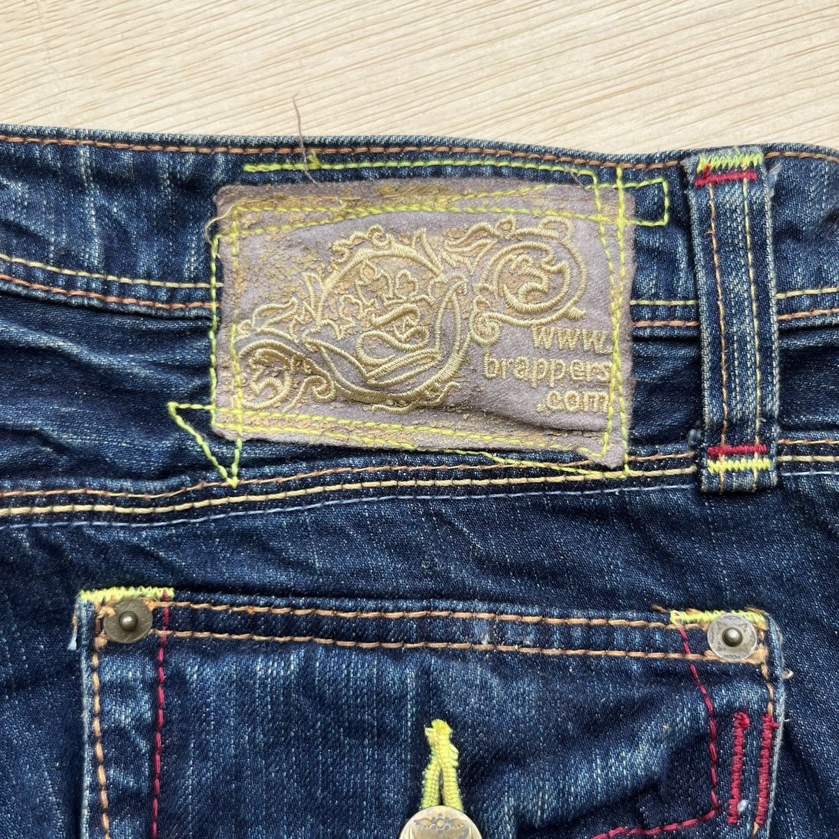 Hysteric Glamour BRAPPERS JAPANESE BRAND DISTRESSED FLARE DENIM Size 28" / US 6 / IT 42 - 4 Thumbnail