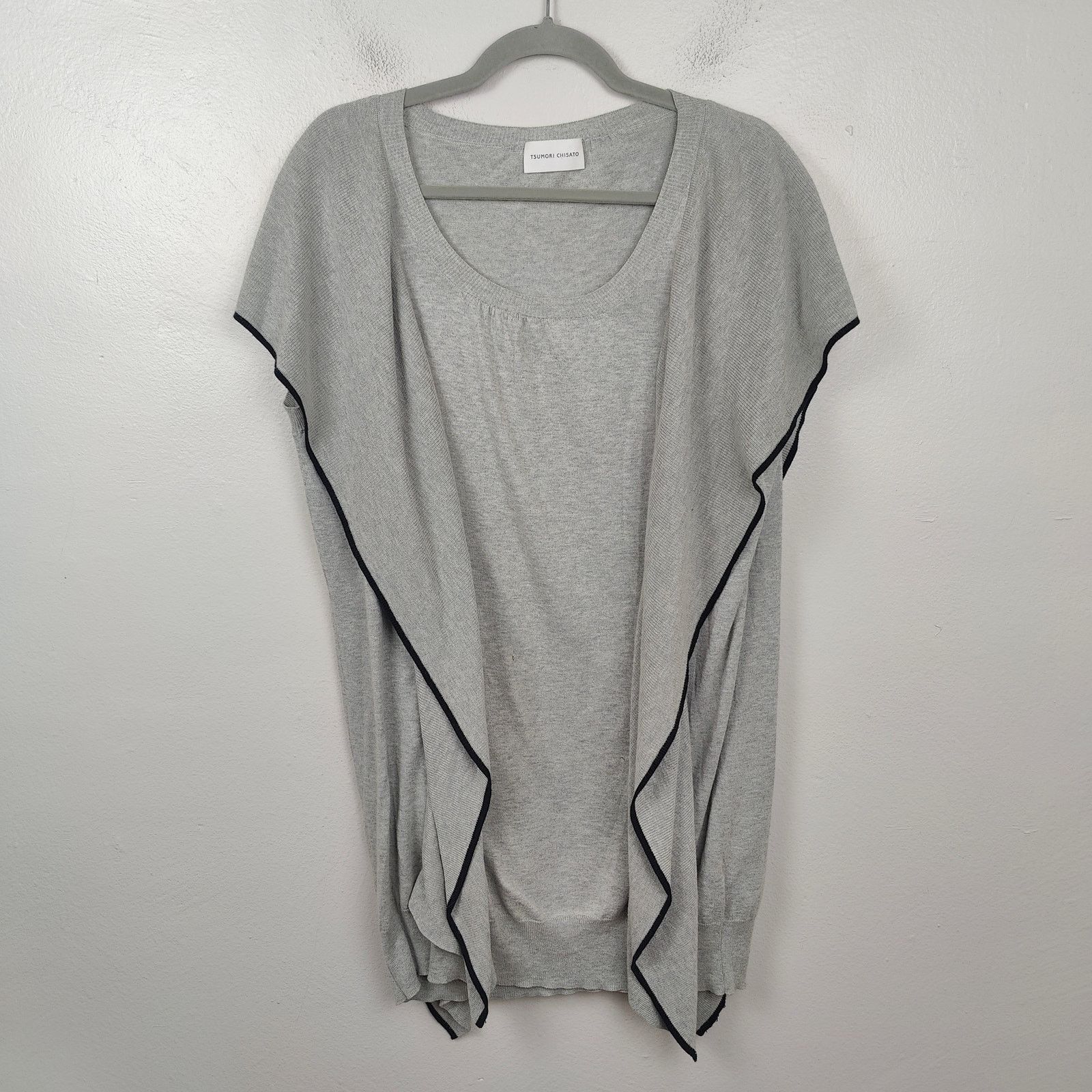 Tsumori Chisato Tsumori Chisato Sweater Womens Medium Gray Ruffled Size M / US 6-8 / IT 42-44 - 1 Thumbnail