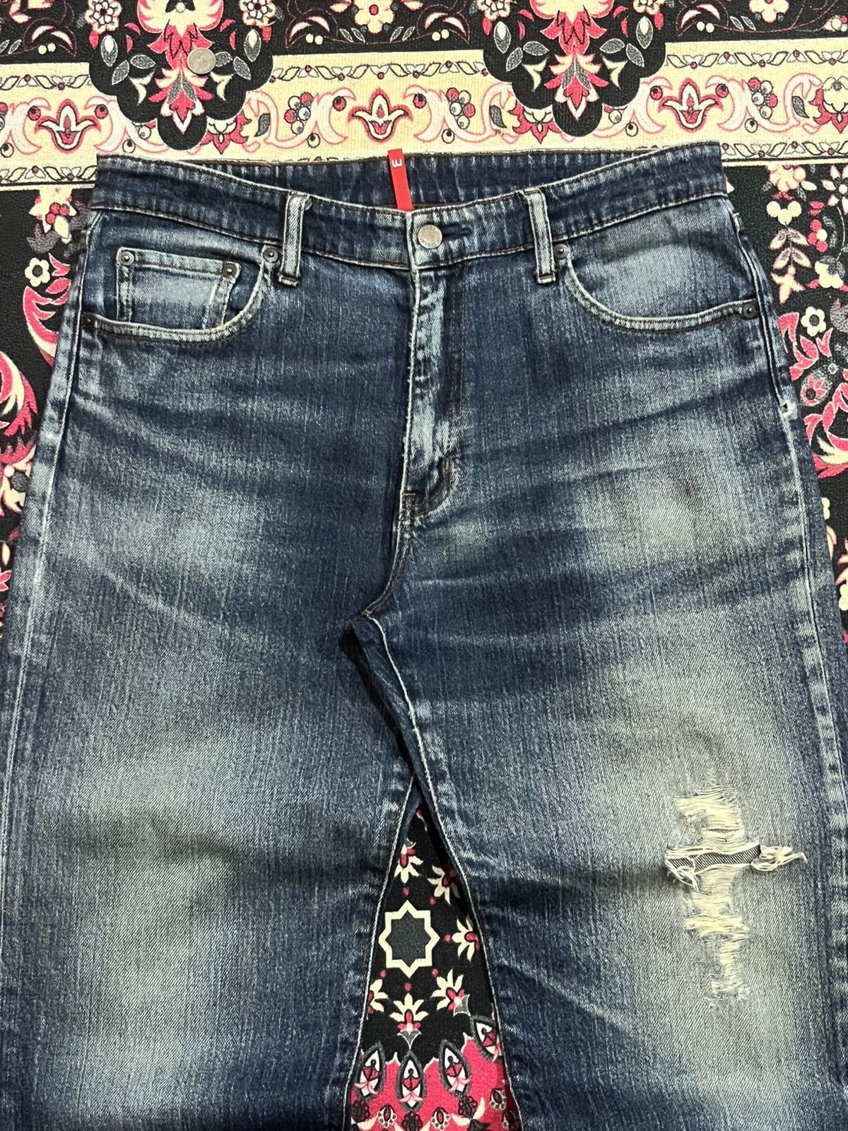 Jun Takahashi ⚡️Vintage⚡️Uniqlo UJ Dark Blue Washed Distressed Frayed Jeans Size US 33 - 4 Thumbnail