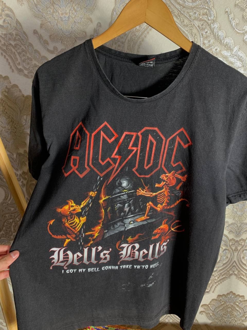 Band Tees Vintage AC/DC World Tour Rock T-shirt Metal Punk Y2K 90s Size US XL / EU 56 / 4 - 3 Thumbnail