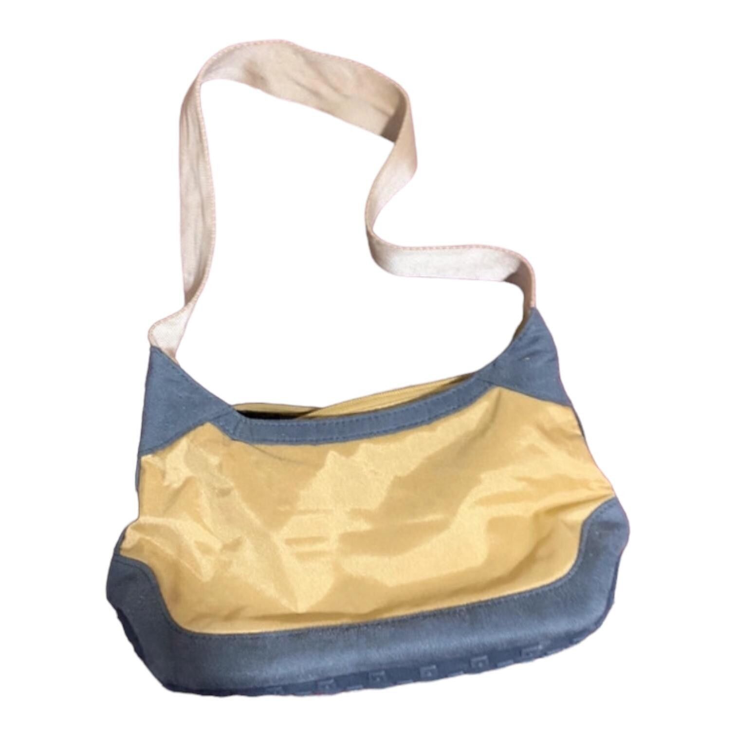 Nike The Nike Mini Baguette Sneaker Sole Bag Size ONE SIZE - 3 Thumbnail