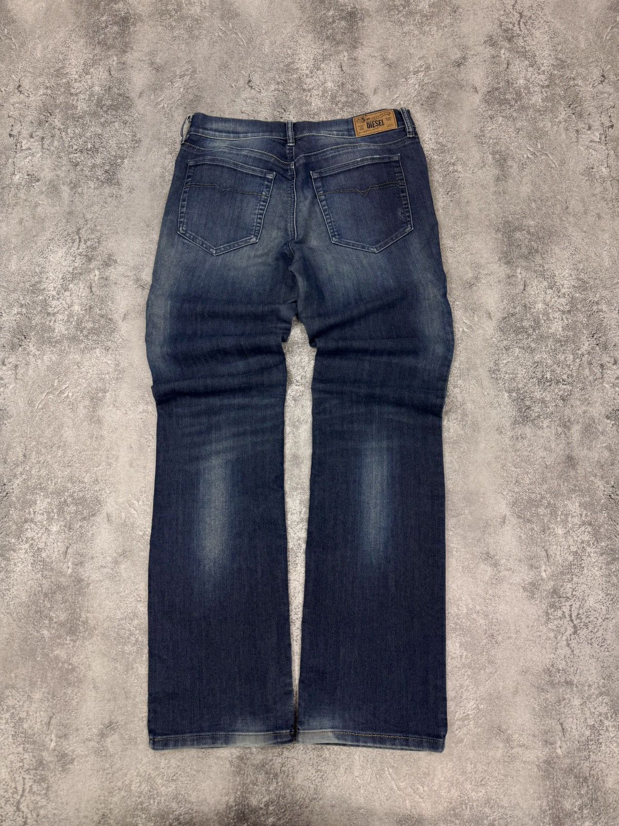 Diesel Diesel Men Jeans Blue Straight Fit Size 30 Size US 30 / EU 46 - 1 Thumbnail