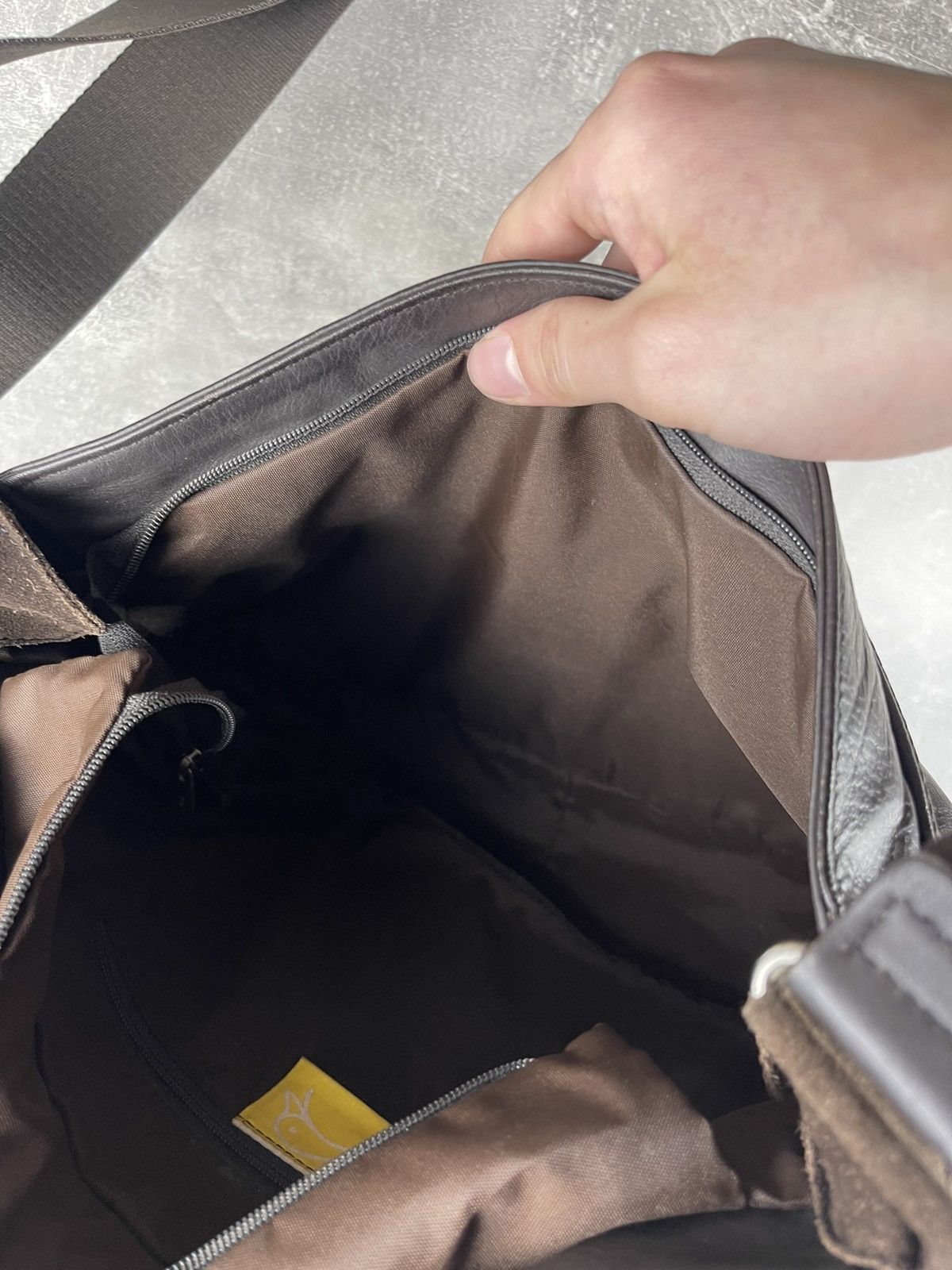 Mandarina Duck Mandarina Duck Leather Messenger Shoulder Bag Black Brown Size ONE SIZE - 10 Thumbnail