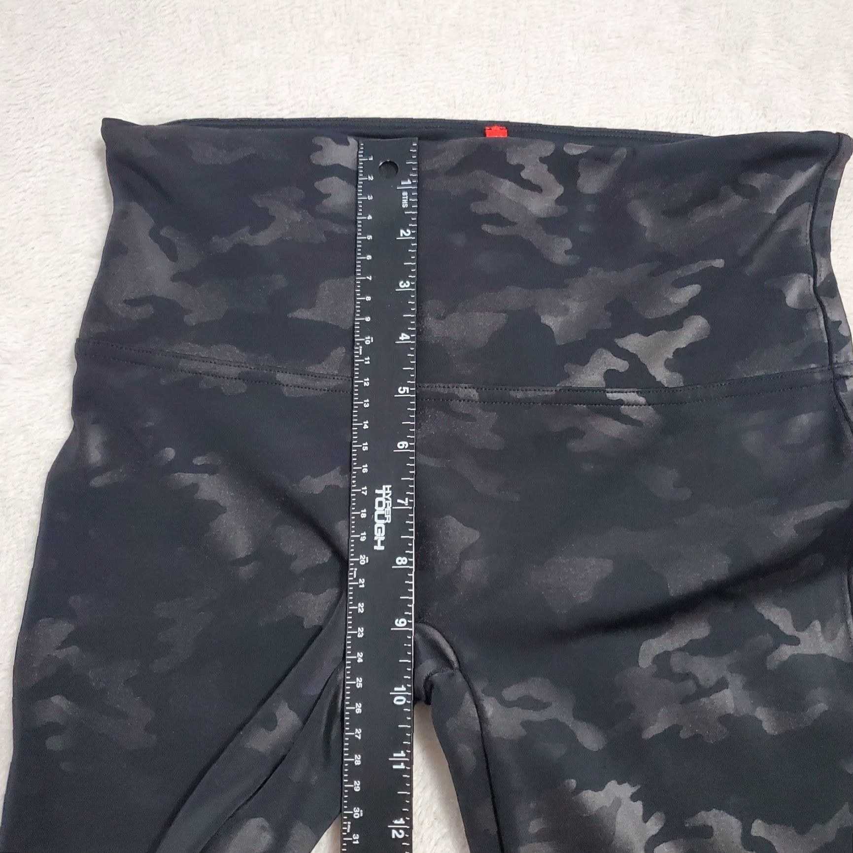 Spanx Spanx Leggings Women Large Black Camo Print Slim Stretch Activewear Size 36" / US 14 / IT 50 - 7 Thumbnail