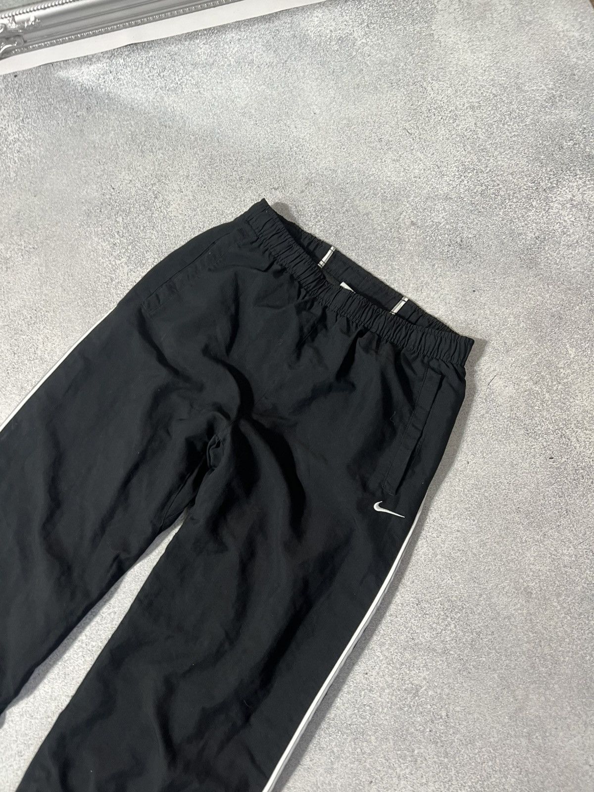 Nike Vintage Nike Track Pants Nylon Striped 00s Y2K Baggy Size US 34 / EU 50 - 3 Thumbnail