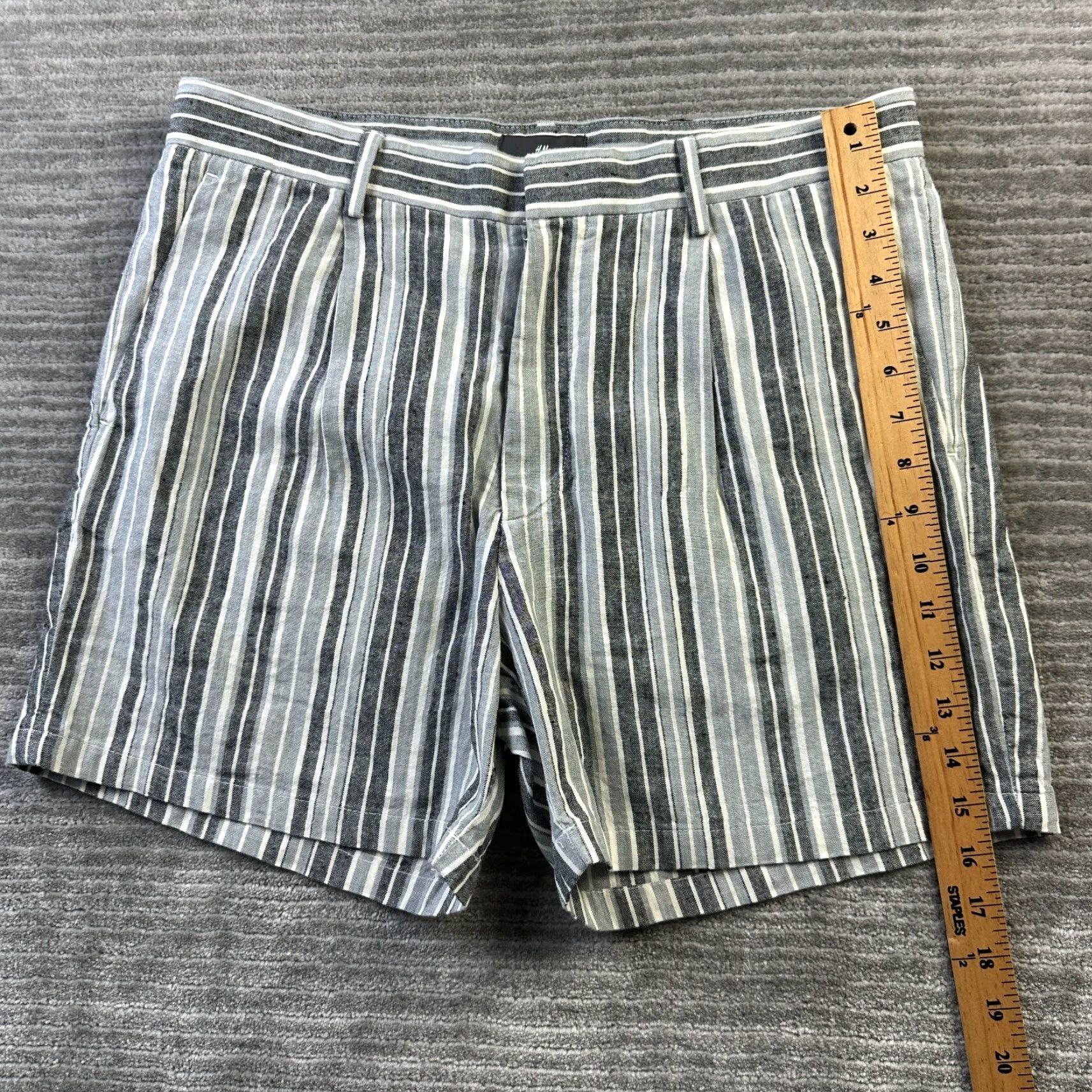 H&M H&M Shorts Mens 32 Gray Linen Blend Striped Preppy 5" Chino Pocket Drawstring Pockets Casual Summer Spring Beach 90s Mens Size US 32 / EU 48 - 6 Thumbnail