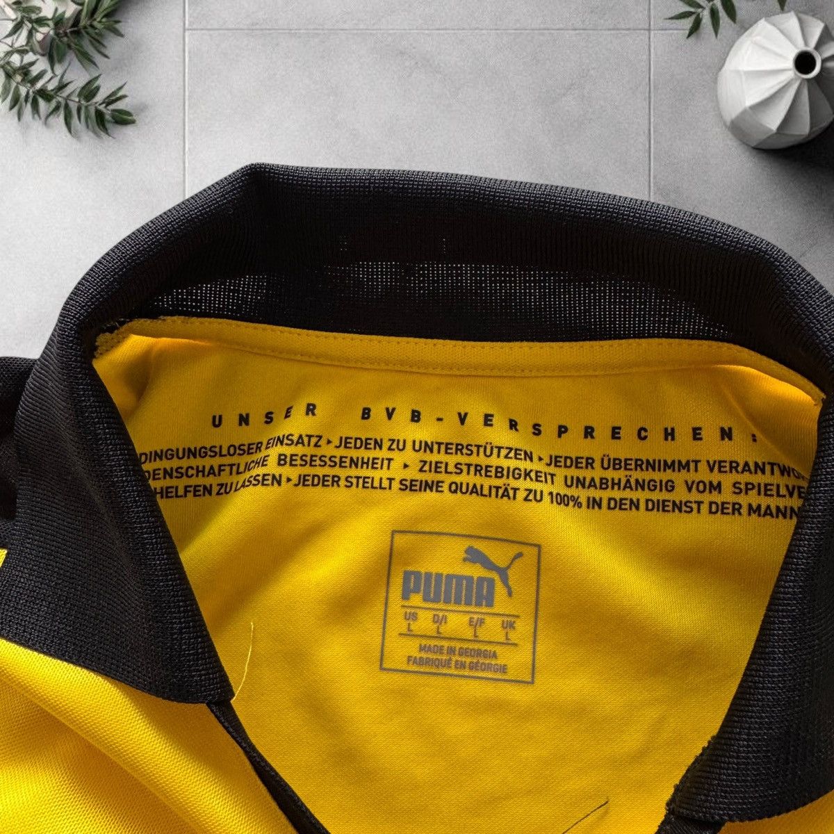 Puma BVB Borussia Dortmund 17/18 Home Jersey PUMA Yellow T-Shirt Size US L / EU 52-54 / 3 - 13 Thumbnail