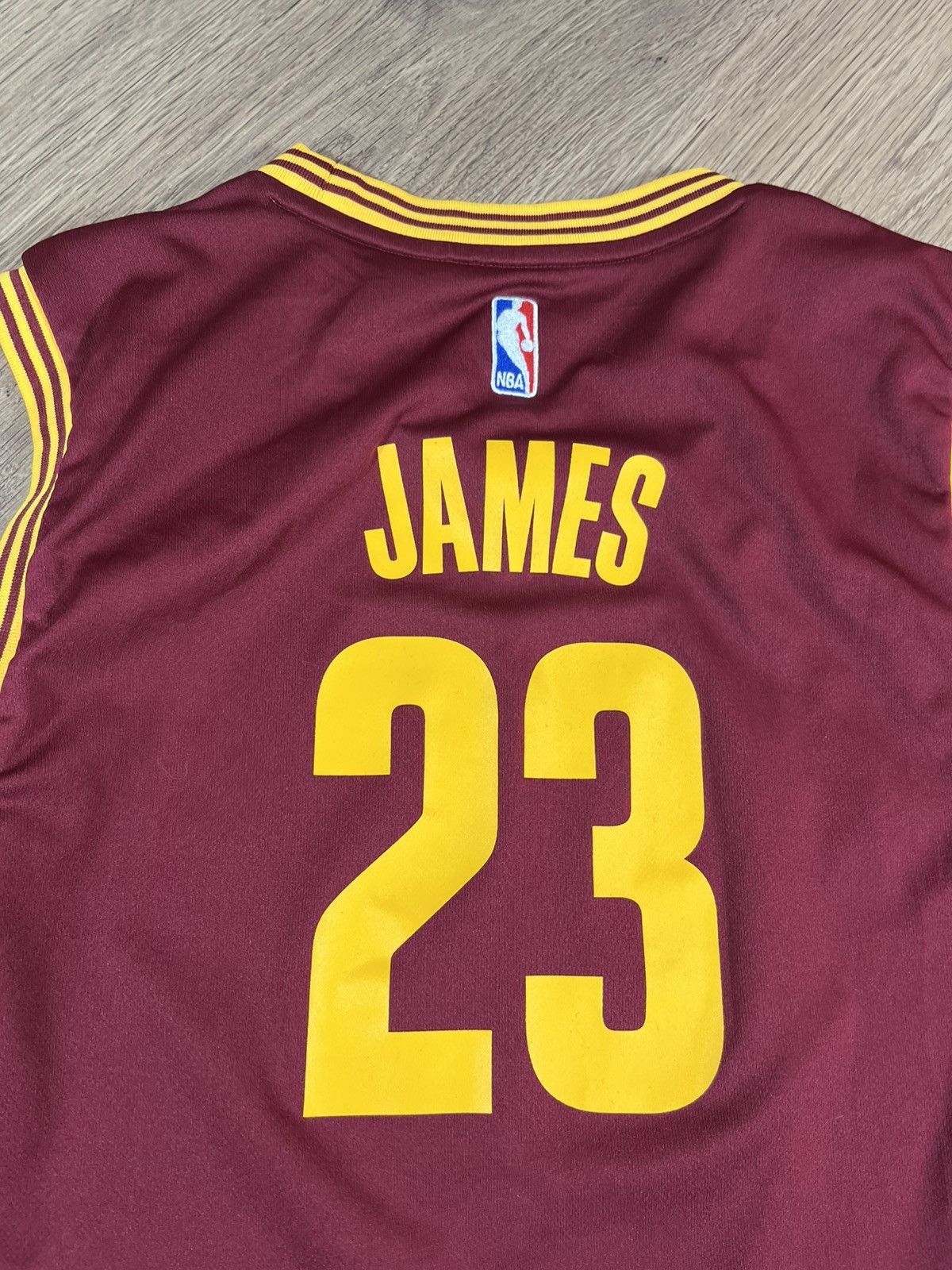 NBA LeBron James Cleveland Jersey Basketball Adidas Size US L / EU 52-54 / 3 - 10 Thumbnail