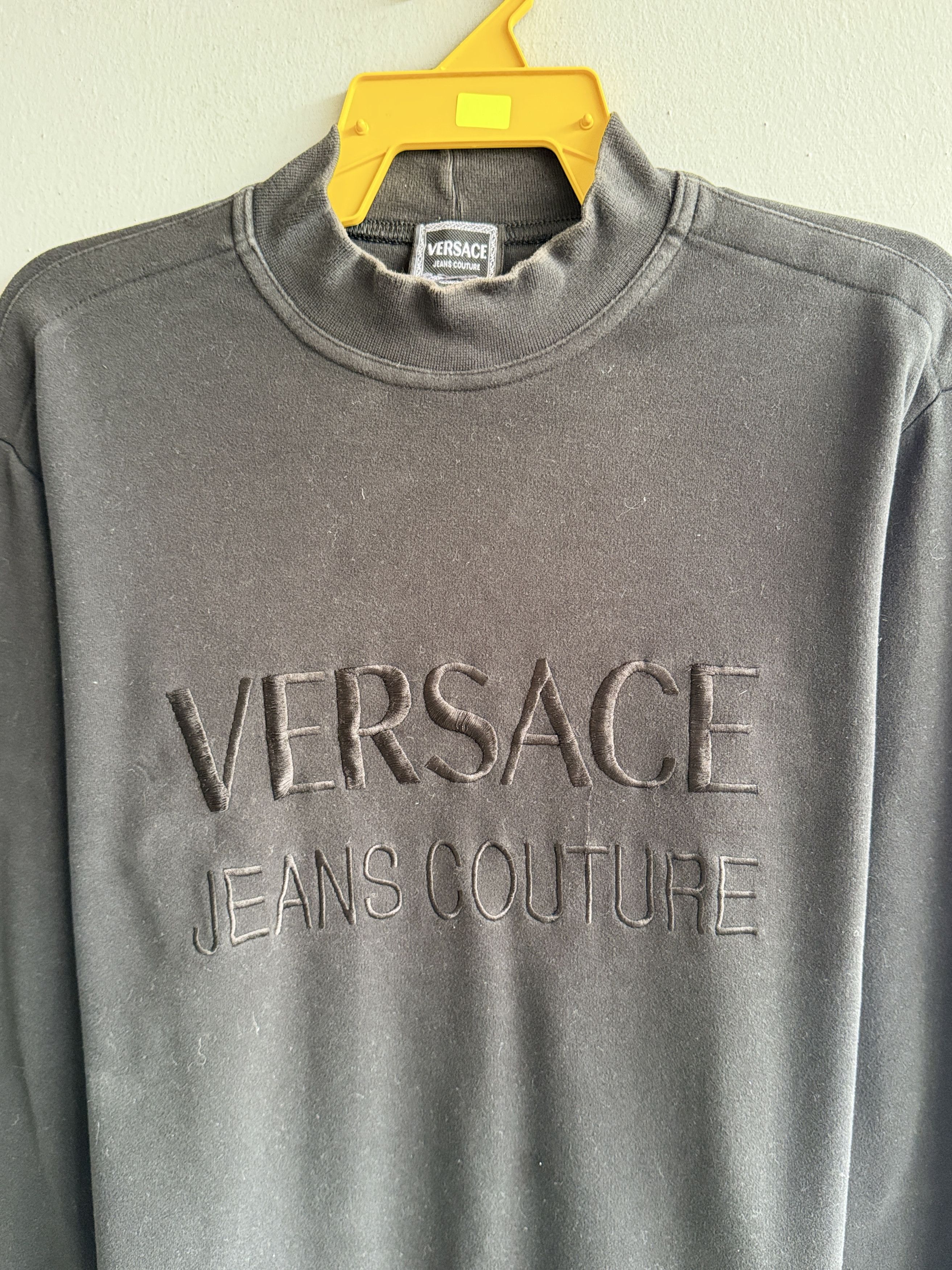 Versace Versace Jeans Couture Spellout Sweatshirt Vintage Shirt Size US L / EU 52-54 / 3 - 2 Thumbnail
