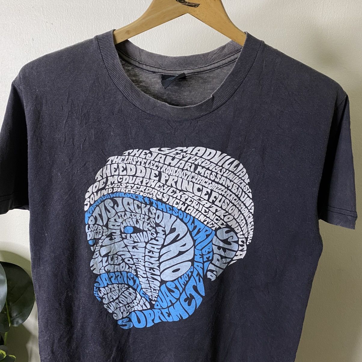 Vintage 1990s Stones Throw Records Sunfaded Tee Size US M / EU 48-50 / 2 - 2 Thumbnail