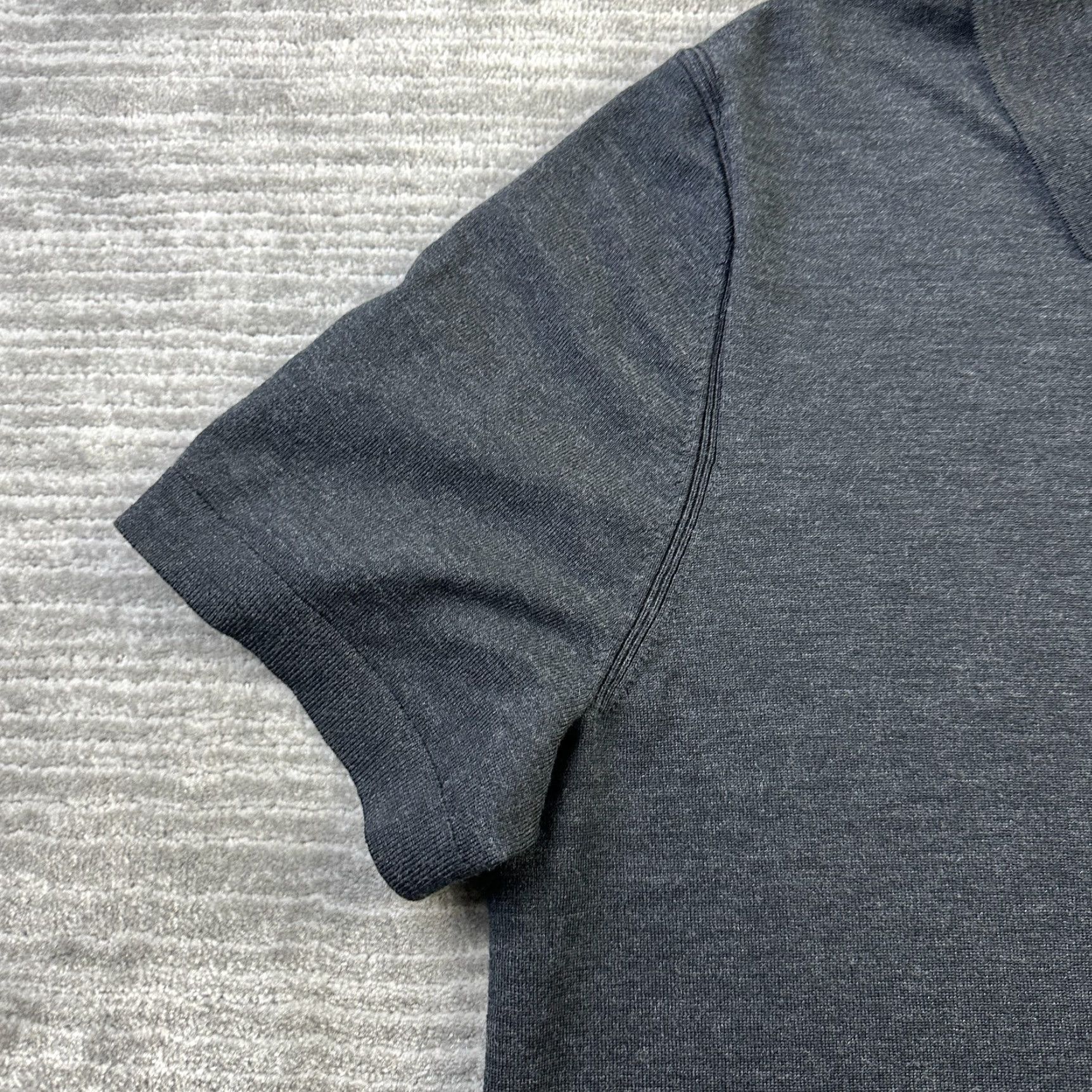 Lululemon Shirt Mens 2XL Black Merino Wool Knit Logo Venture Polo
