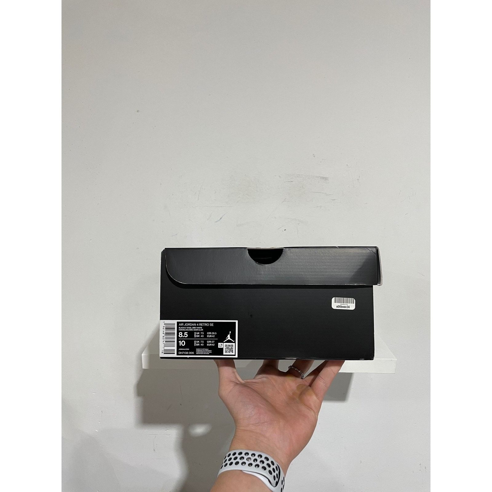 Nike NIKE JORDAN 4 BLACK CANVAS SIZE 8.5 PREOWNED Size US 8.5 / EU 41-42 - 8 Thumbnail