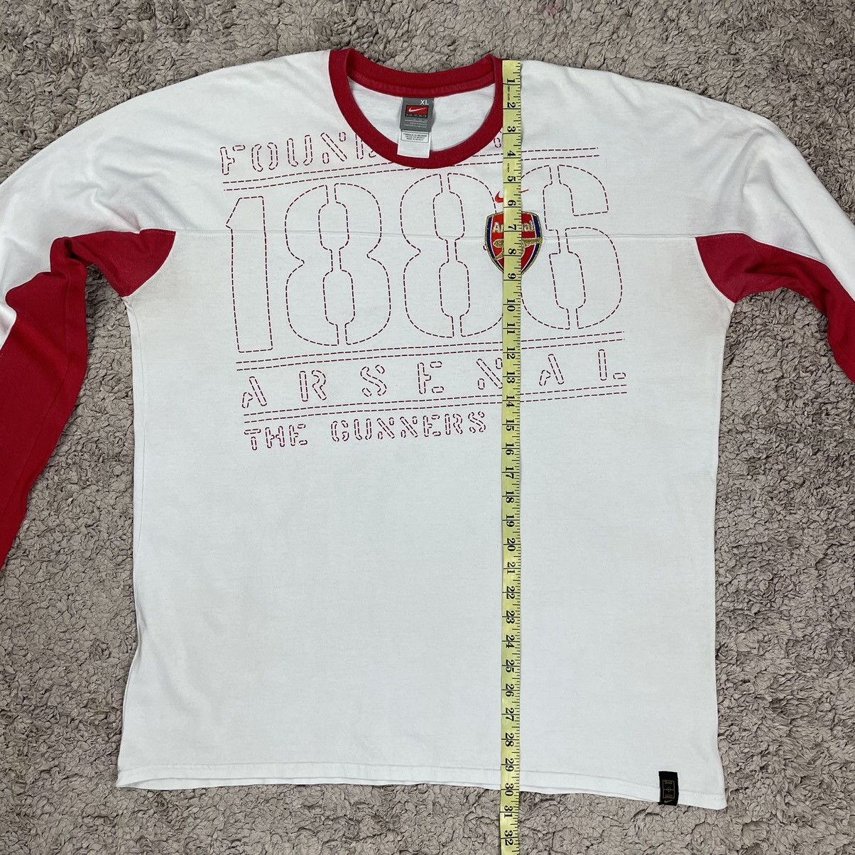 Vintage Vintage Nike Arsenal The Gunners Longsleeve T-shirt Size US XL / EU 56 / 4 - 20 Thumbnail