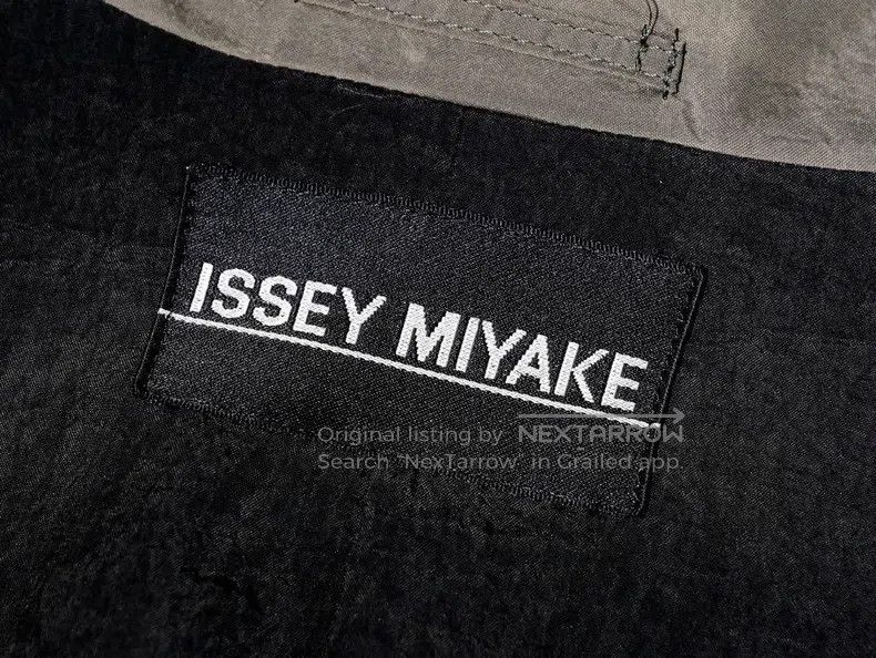 Issey Miyake Issey Miyake Main Line Rainy Night Butcher Nylon Trench Co Size M / US 6-8 / IT 42-44 - 6 Thumbnail