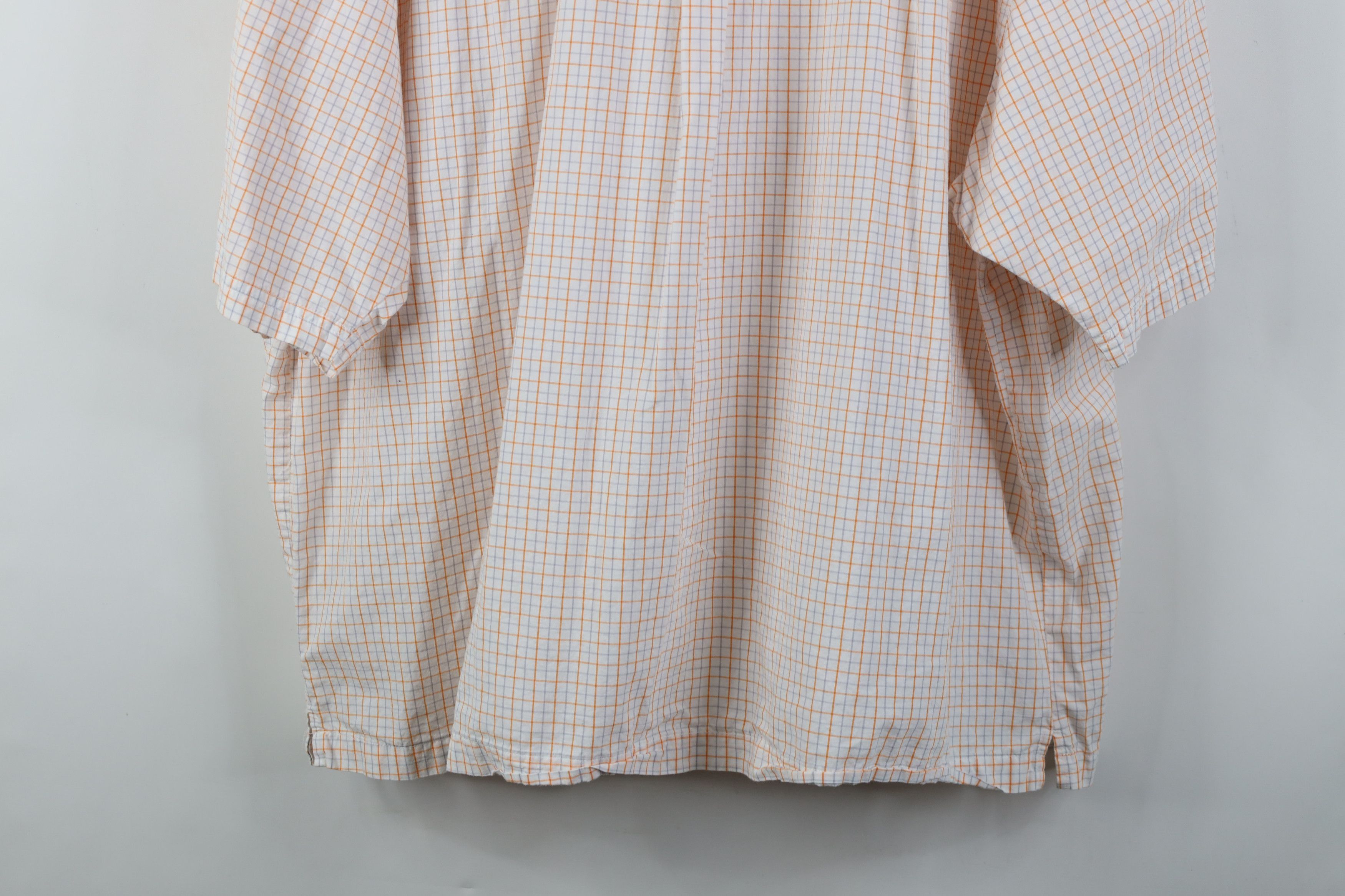 Vintage Vintage 90s University of Tennessee Short Sleeve Shirt Size US XXL / EU 58 / 5 - 13 Thumbnail