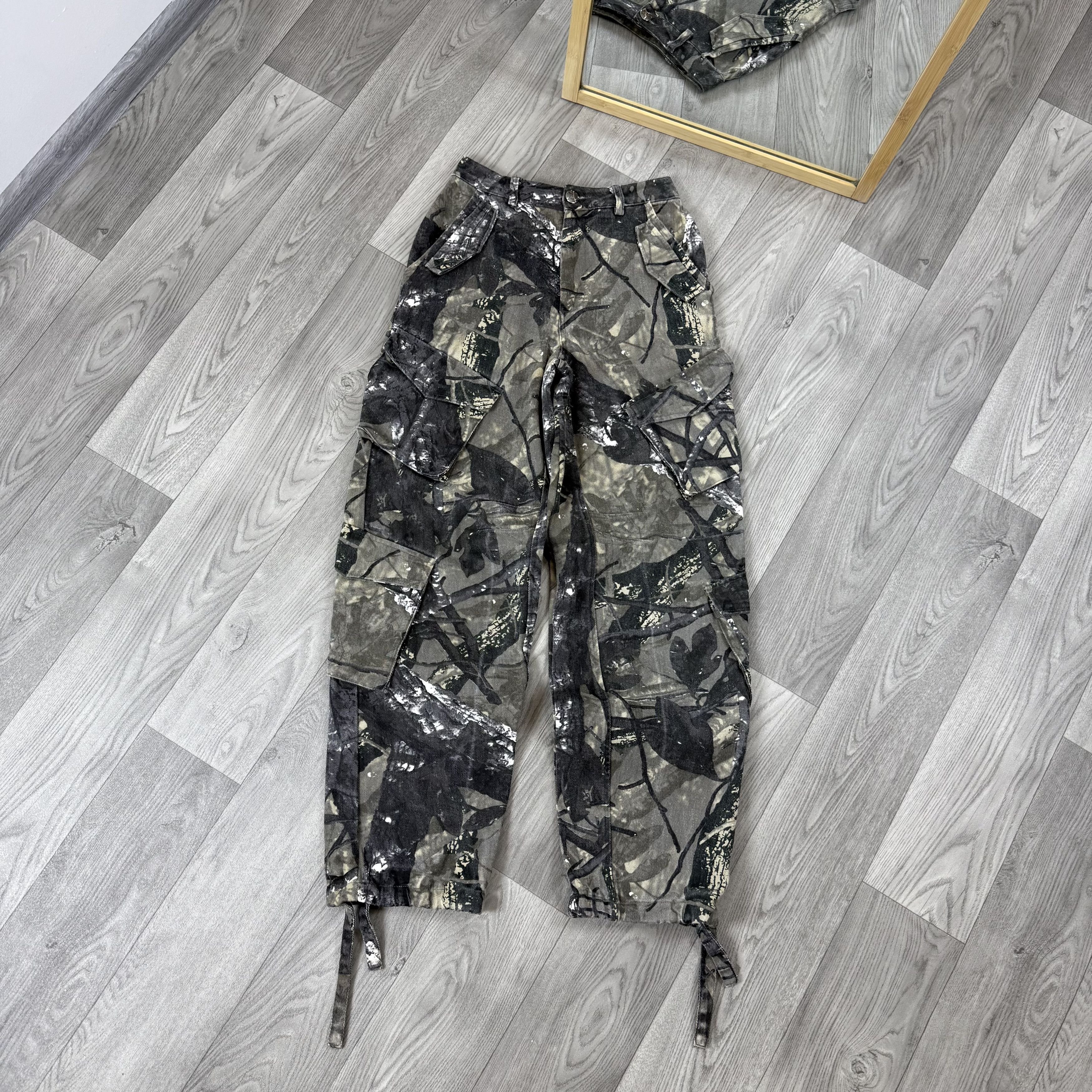 Maniere De Vior Maniere De Voir Camouflage Real Tree Multipocket Cargo Pants Size 24" / US 00 / IT 34 - 1 Thumbnail