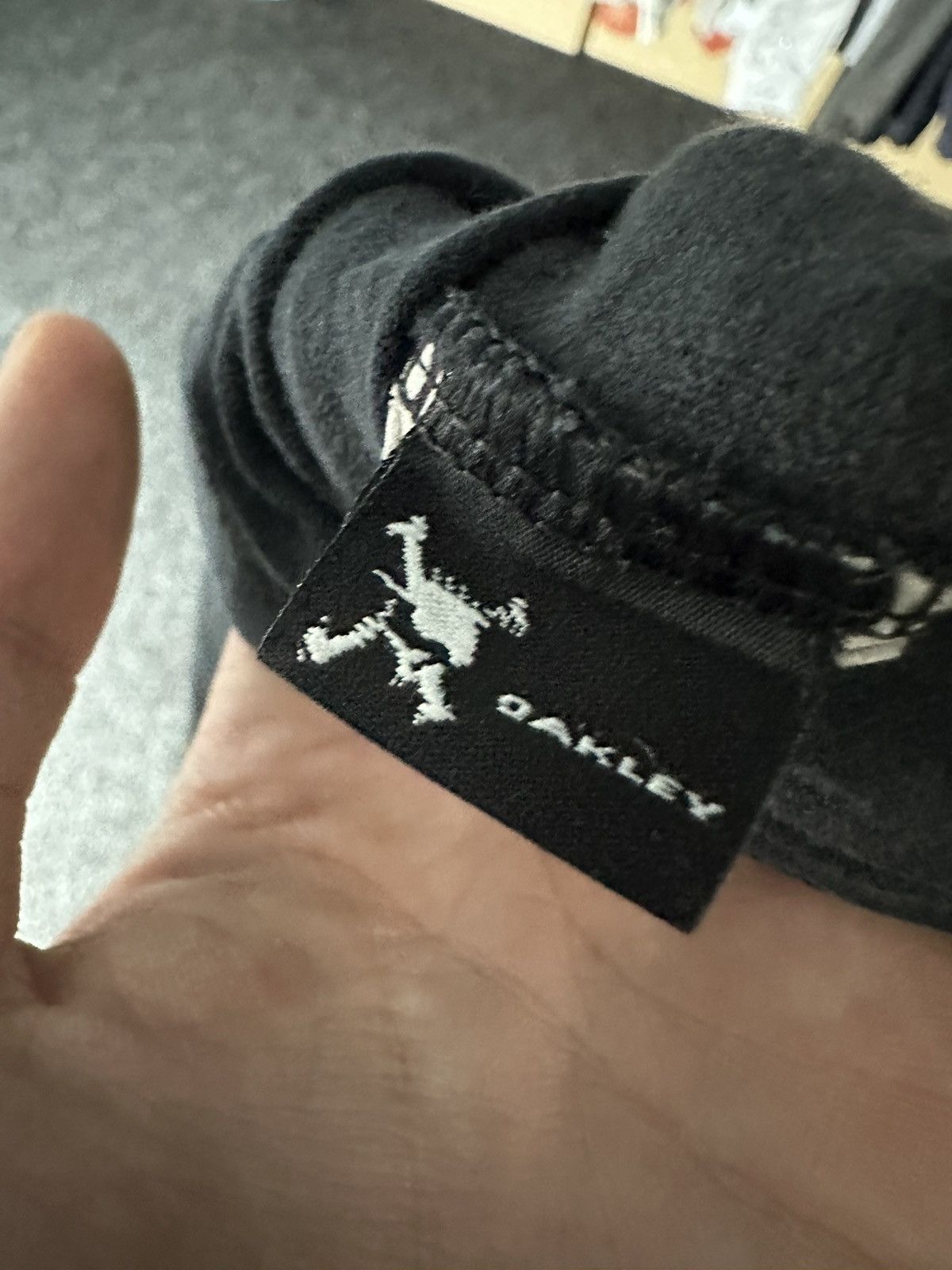 Oakley × Vintage ❗️vintage 00s Oakley big logo tee Black outdoor faded Size US S / EU 44-46 / 1 - 9 Thumbnail
