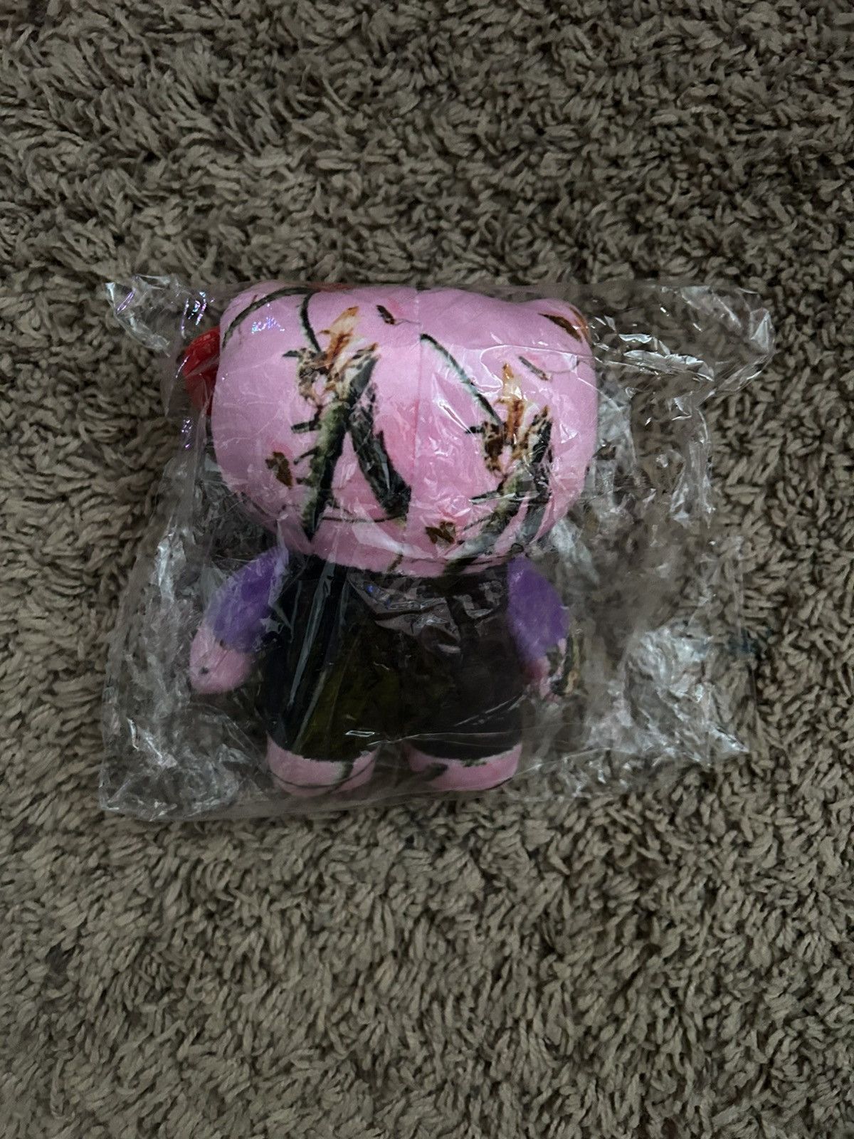 Asspizza Asspizza Faketree Pink Camo Hello Kitty 6” Plush Size ONE SIZE - 2 Thumbnail