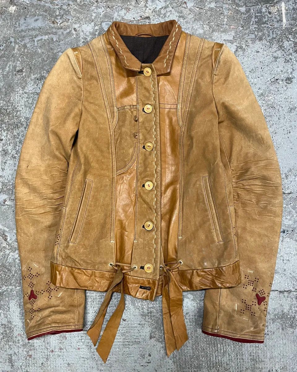 Marithe + Francois Girbaud 2000s Marithé + François Girbaud Beige Leather Buttoned Jacket Size M / US 6-8 / IT 42-44 - 1 Thumbnail