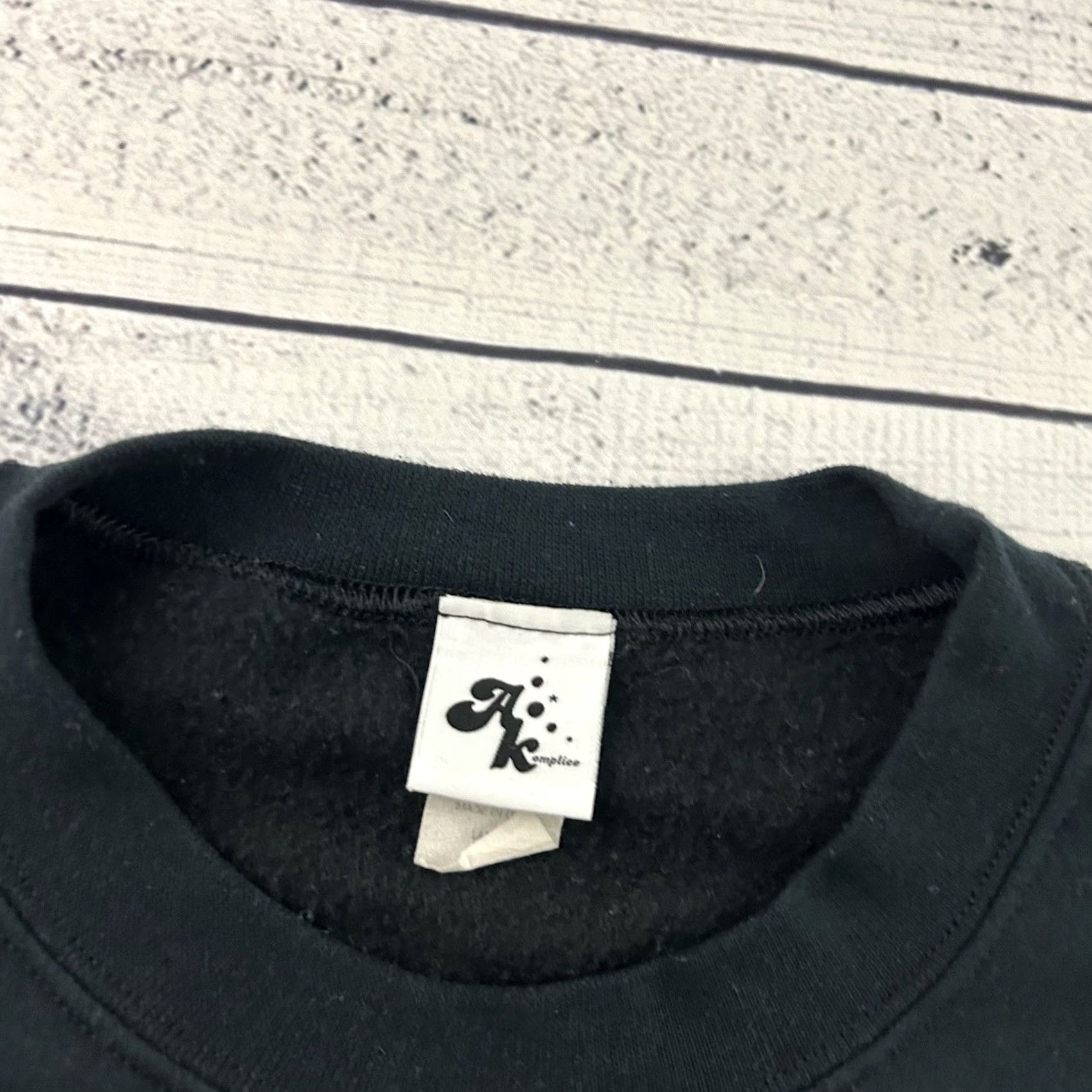 Vintage Akomplice Pullover Sweatshirt Crewneck Men L Black Size US L / EU 52-54 / 3 - 2 Thumbnail