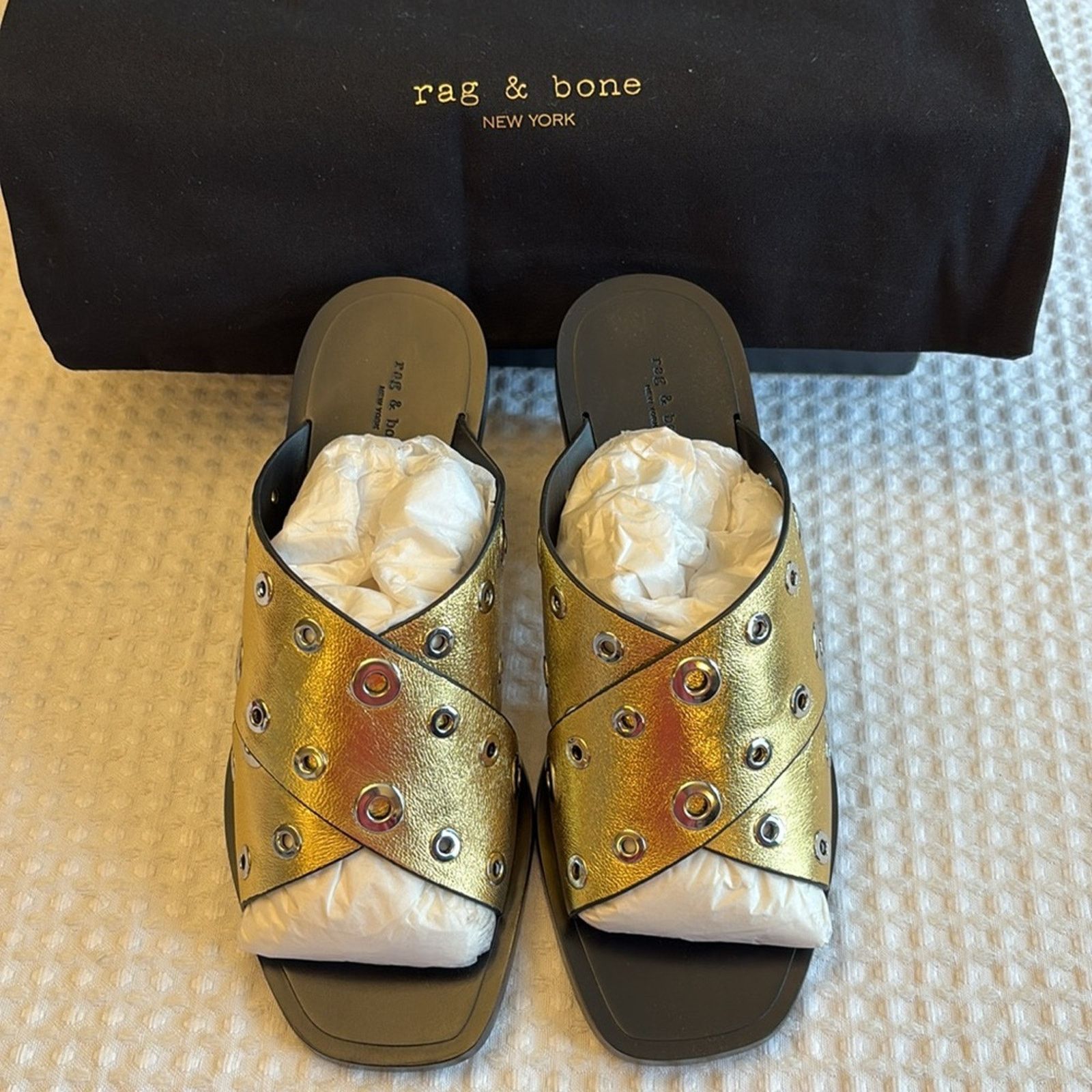 Rag & Bone NEW! Rag & Bone 7 Paige Grommet Gold Black Slide Sandal Heel Size US 7 / IT 37 - 6 Thumbnail