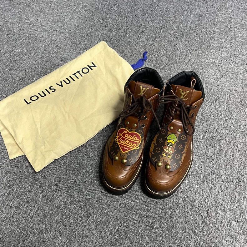 Louis Vuitton Louis Vuitton Brown Lace-Up Ankle Outdoor Boots Size US 7 / EU 40 - 1 Thumbnail