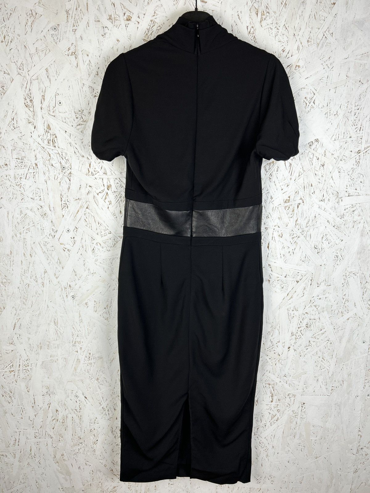 Gucci Gucci Leather Part Gorgeous Midi Dress Silk Lining Size M / US 6-8 / IT 42-44 - 5 Thumbnail