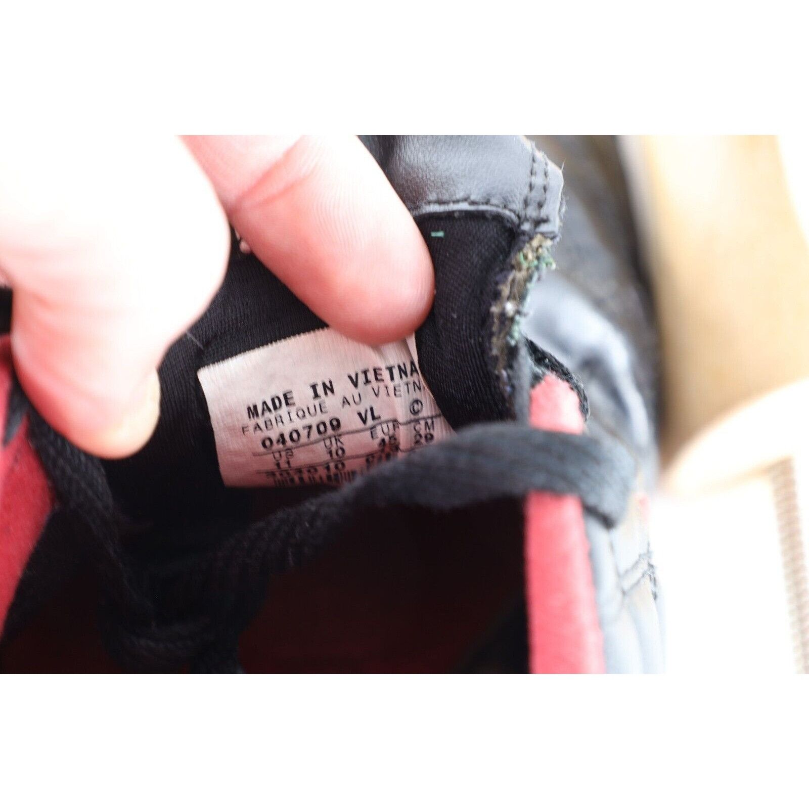 Nike Vintage Y2K 2004 Nike Tiempo 750 Leather Indoor Soccer Shoes Size US 11 / EU 44 - 10 Thumbnail