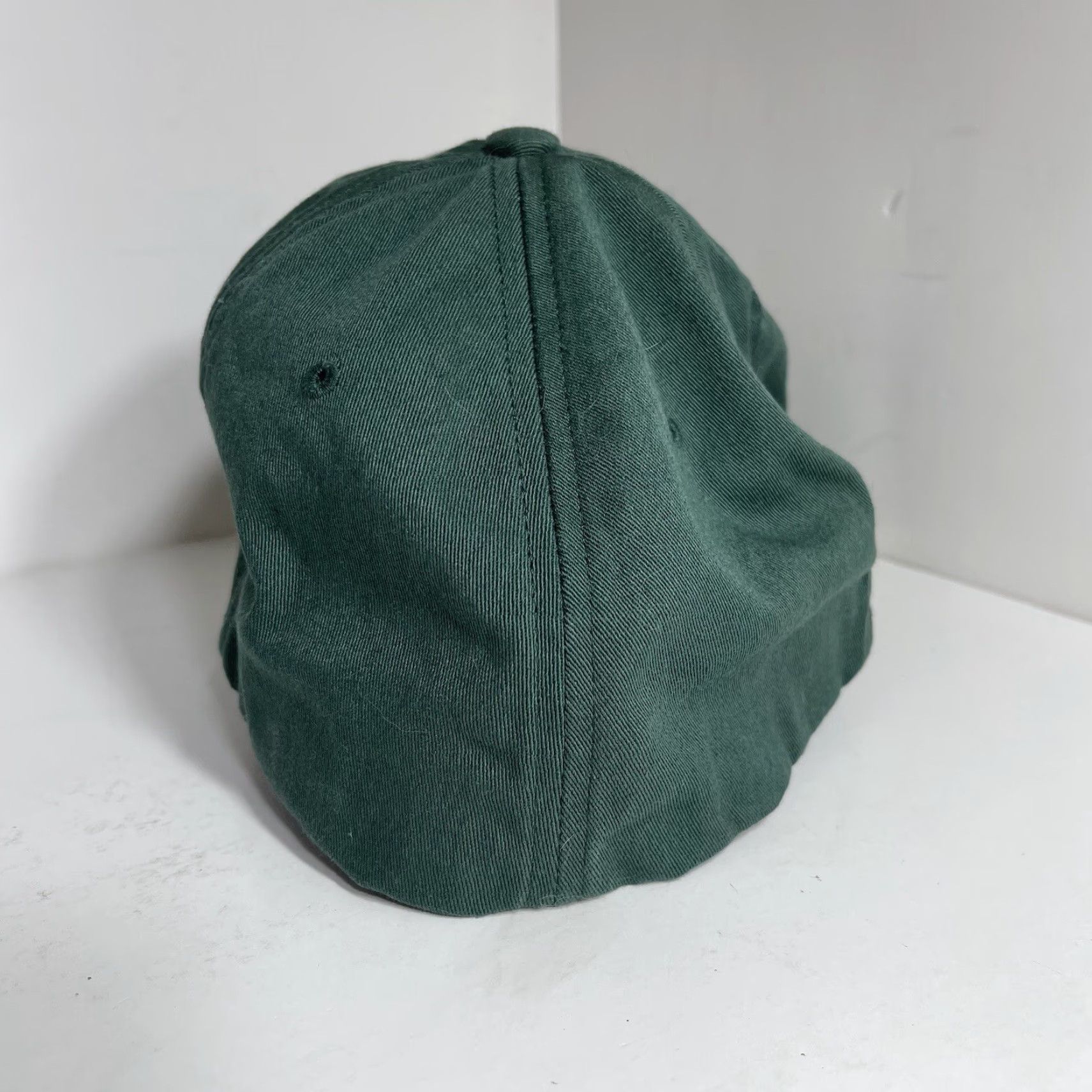 Nike VINTAGE Nike Hat 90s Center Swoosh Green Silver Flexi Fit Cap Running Unisex Adults One Size Green 90s Nike Center Swoosh Hat Size ONE SIZE - 6 Thumbnail