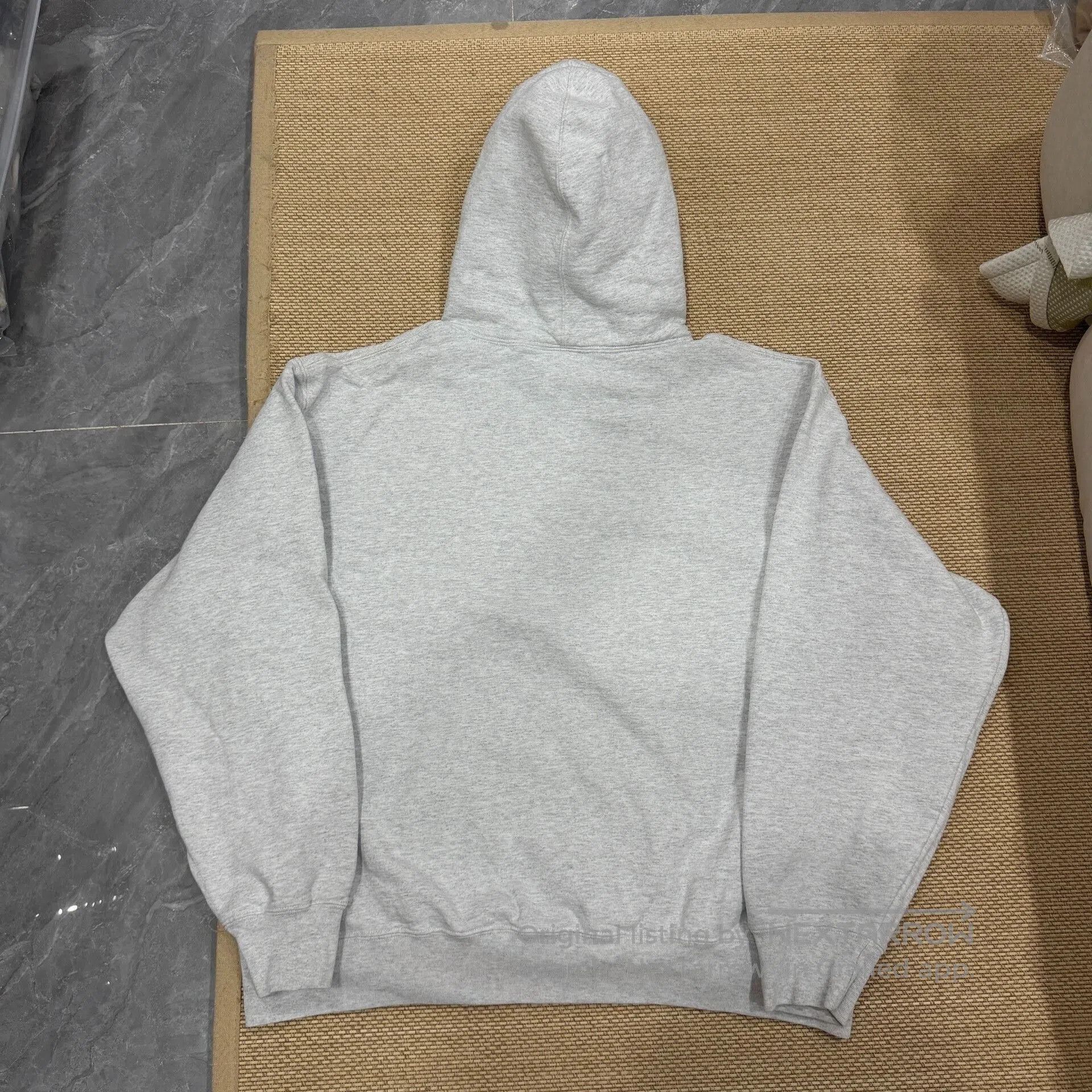 Supreme Supreme Gray Logo Sweatshirt XL. Size US XL / EU 56 / 4 - 2 Thumbnail