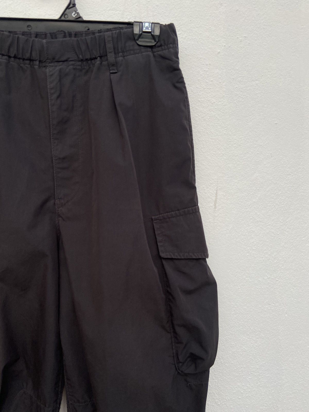 Uniqlo Uniqlo cargo pants Size US 30 / EU 46 - 4 Thumbnail