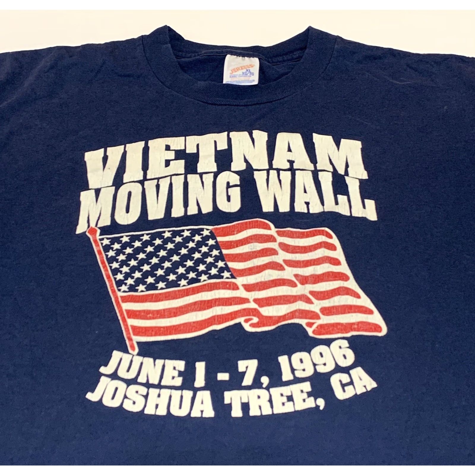 Jerzees VINTAGE Vietnam Moving Wall Joshua Tree California T Shirt XL Men Blue 1990s Graphic Tee Jerzees Short Sleeve Size US XL / EU 56 / 4 - 2 Thumbnail