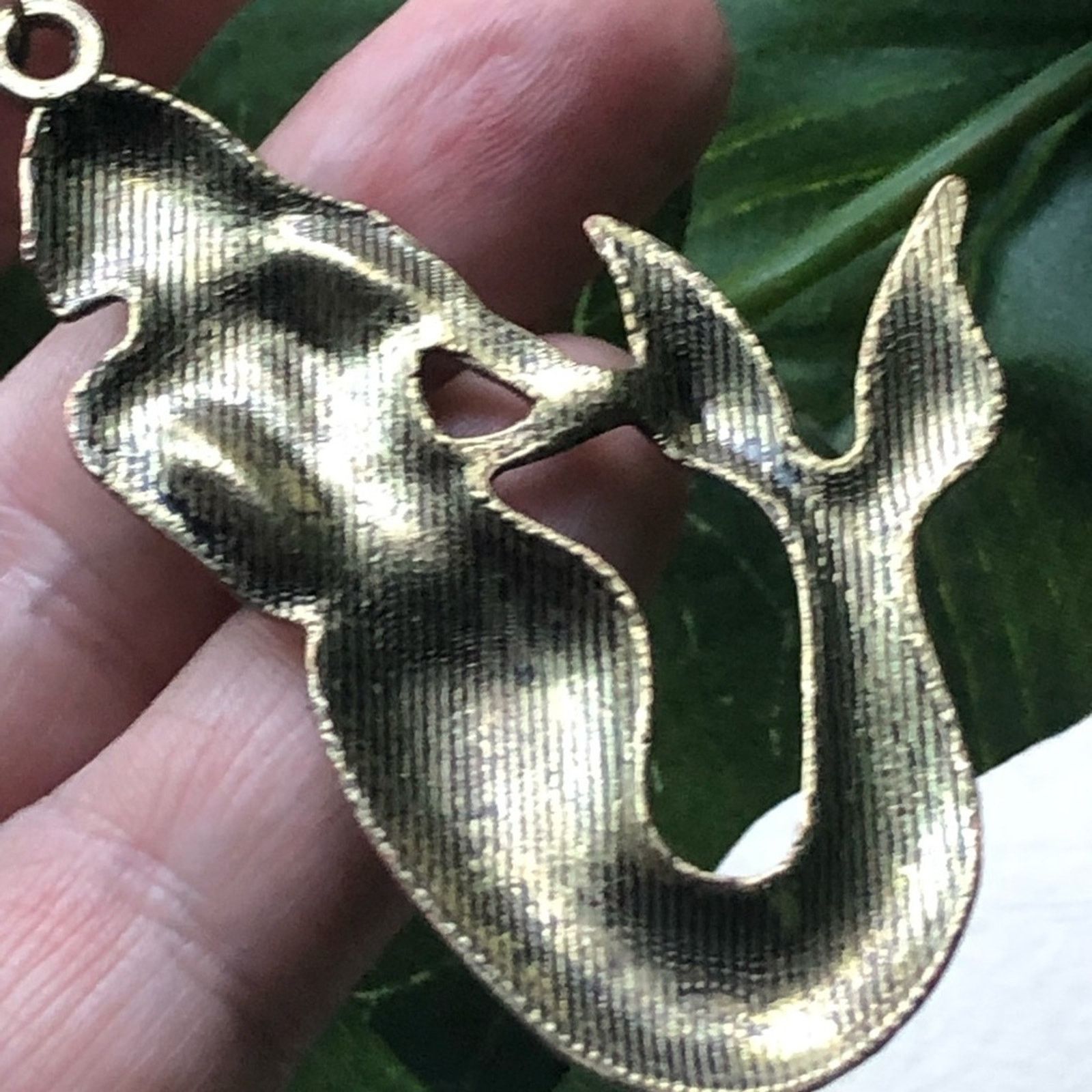 Jewelry Brass mermaid pendant on chain necklace Size ONE SIZE - 6 Thumbnail