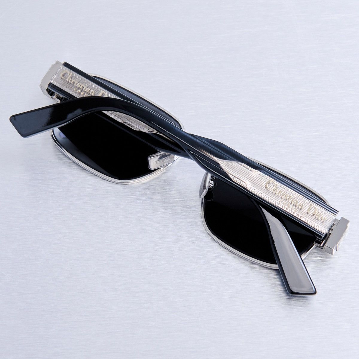 Dior CHRISTIAN DIOR LABEL S2U F4A0 SUNGLASSES Size ONE SIZE - 8 Thumbnail